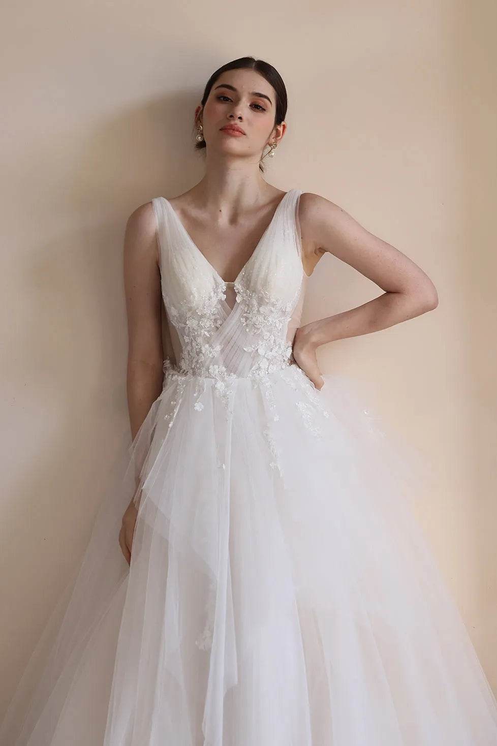 A-Line Sweep-Brush Train Lace Tulle Wedding Dress CW3555