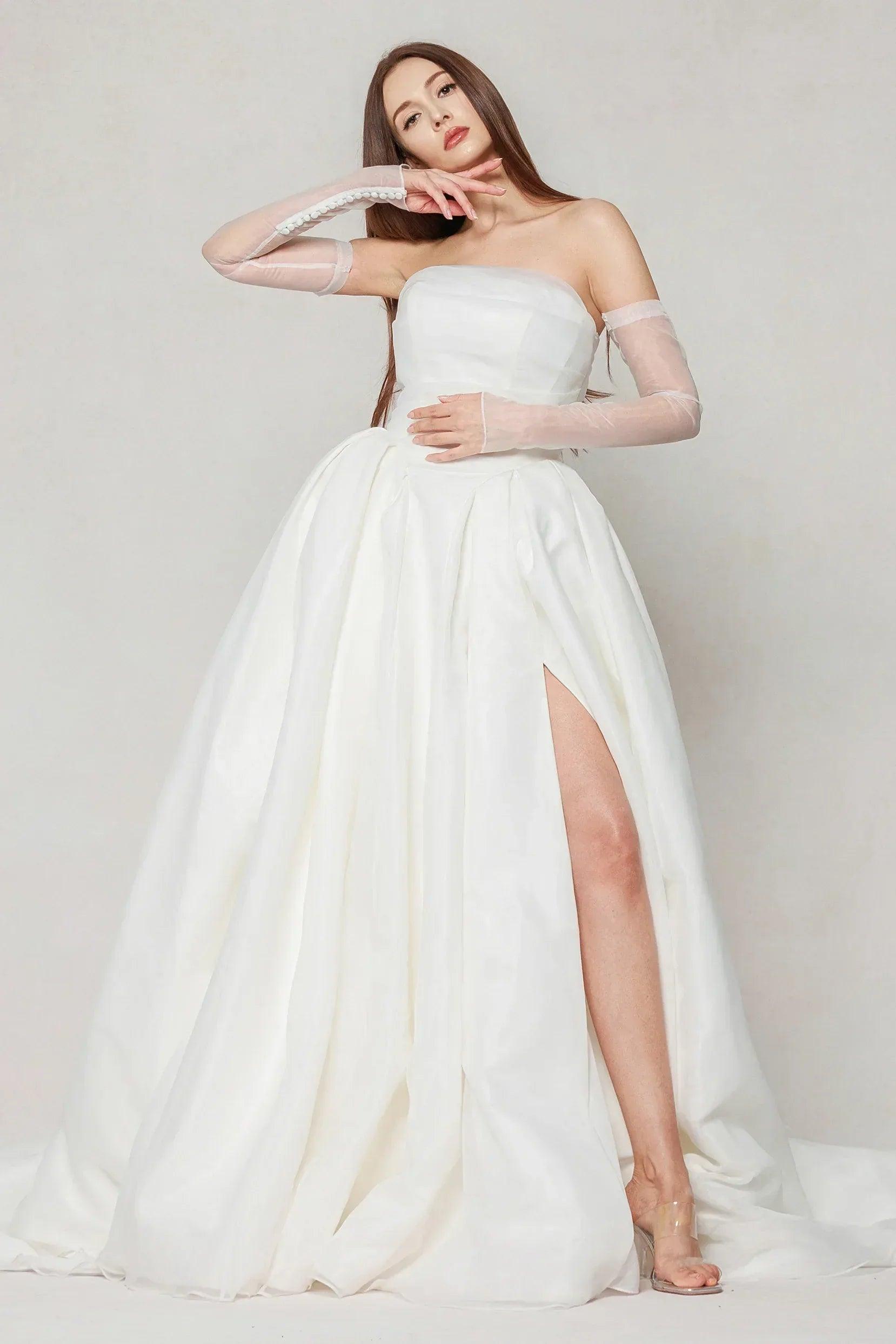 Ball Gown Chapel Train Organza Wedding Dress CW3591