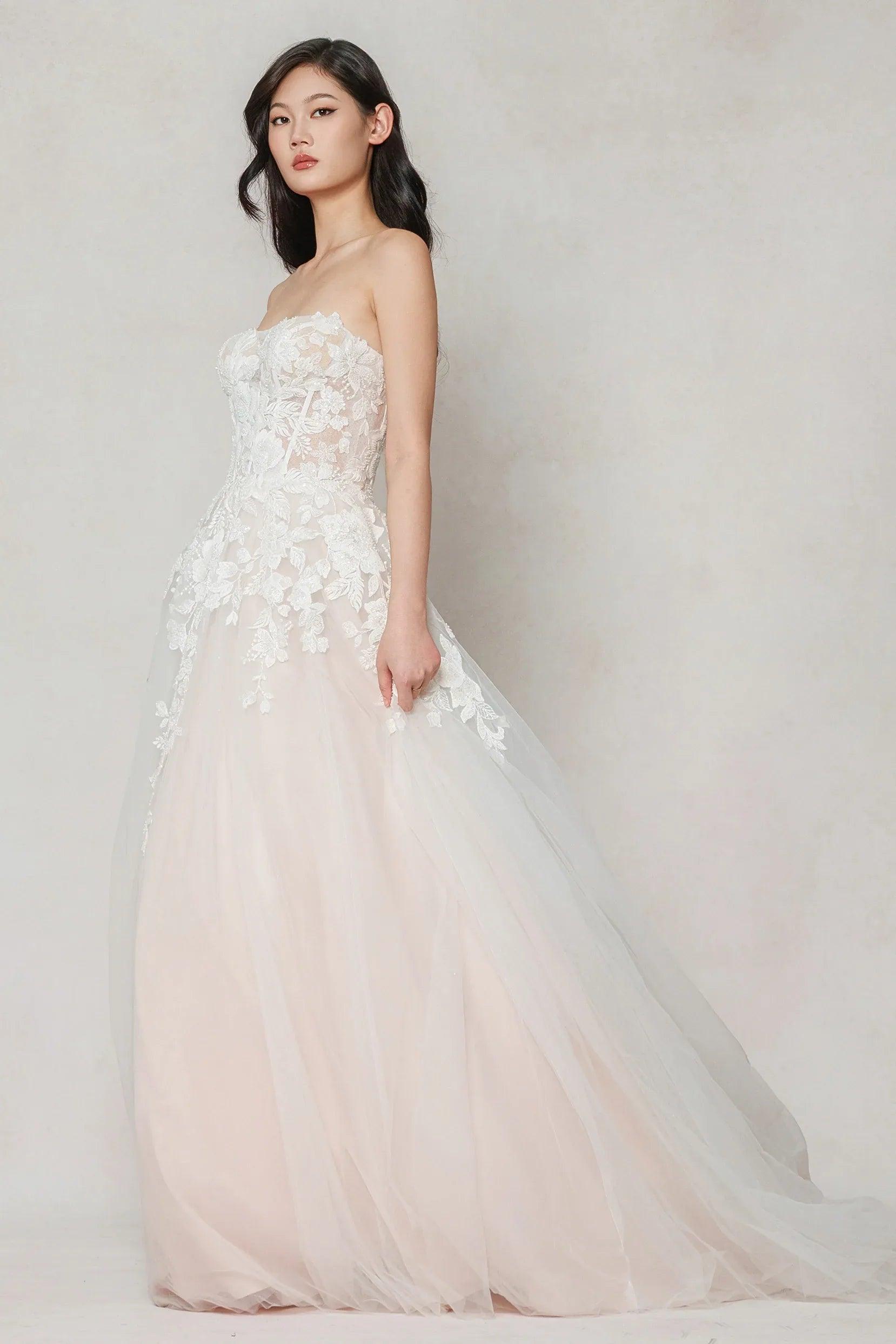 A-Line Sweep-Brush Train Tulle Wedding Dress CW3628