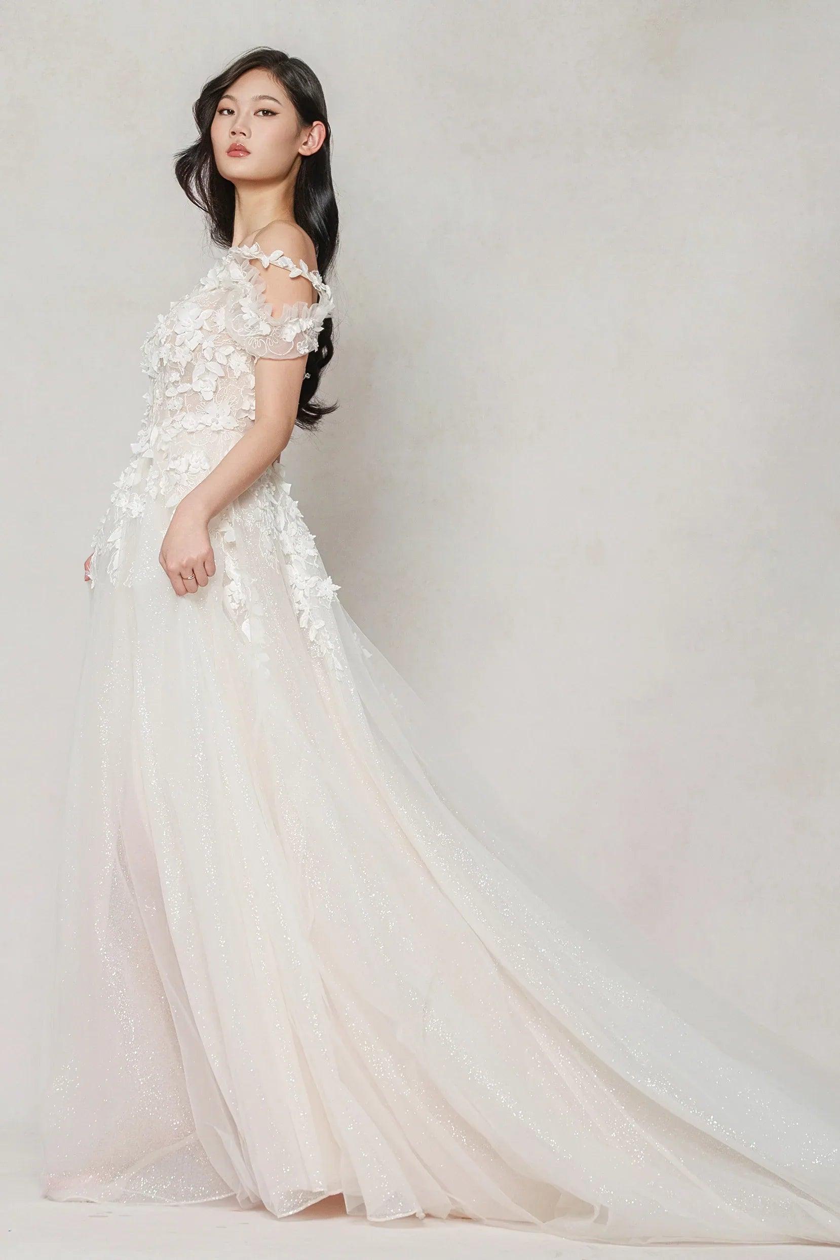 A-Line Sweep-Brush Train Tulle Wedding Dress CW3630