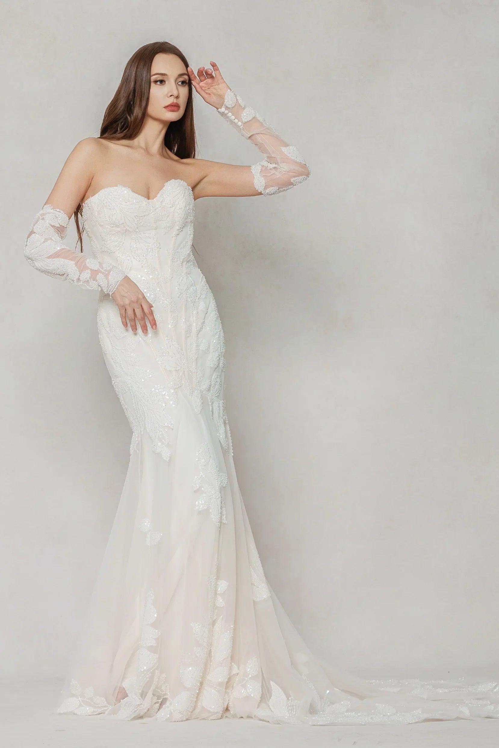 Trumpet-Mermaid Court Train Tulle Wedding Dress CW3639