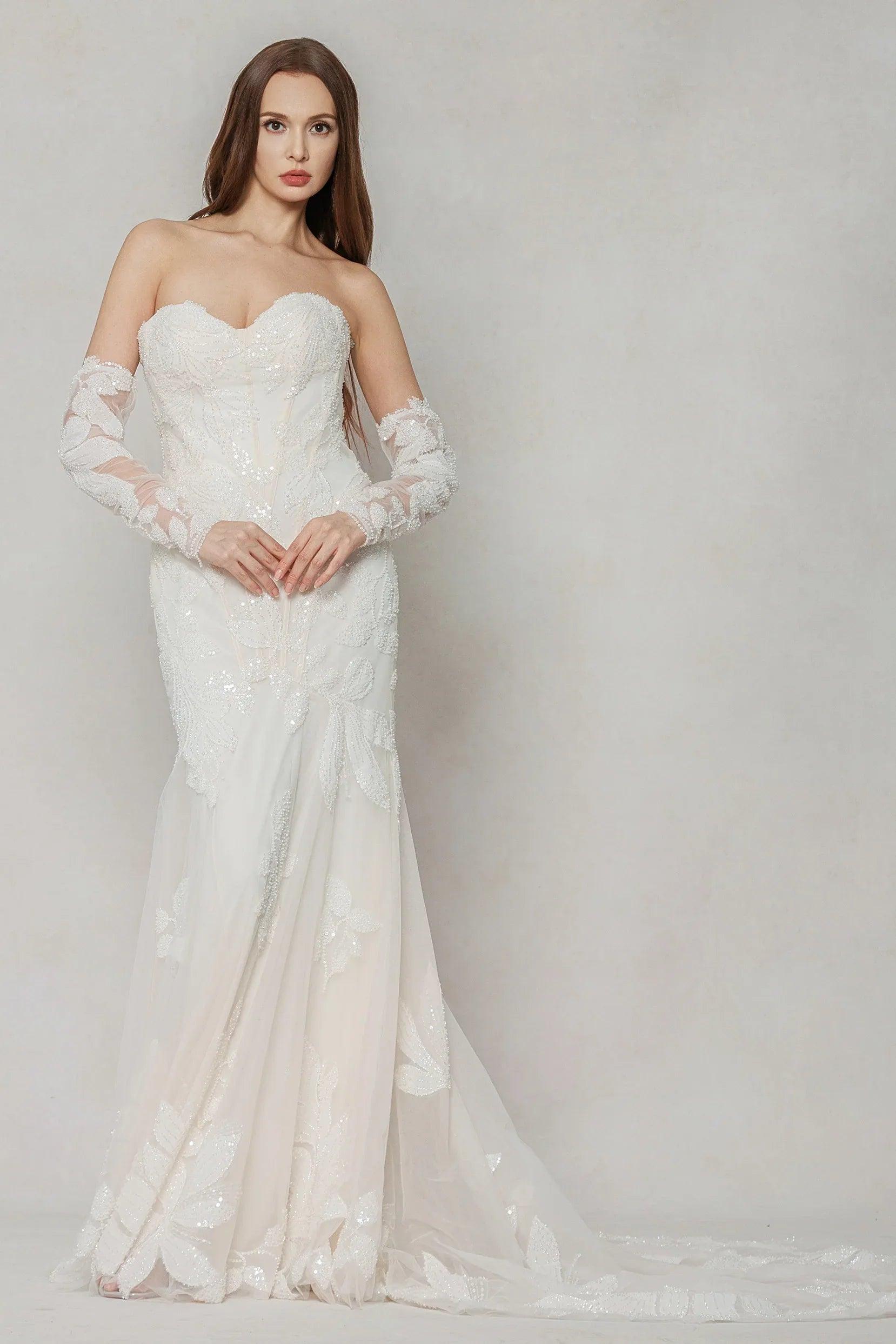 Trumpet-Mermaid Court Train Tulle Wedding Dress CW3639