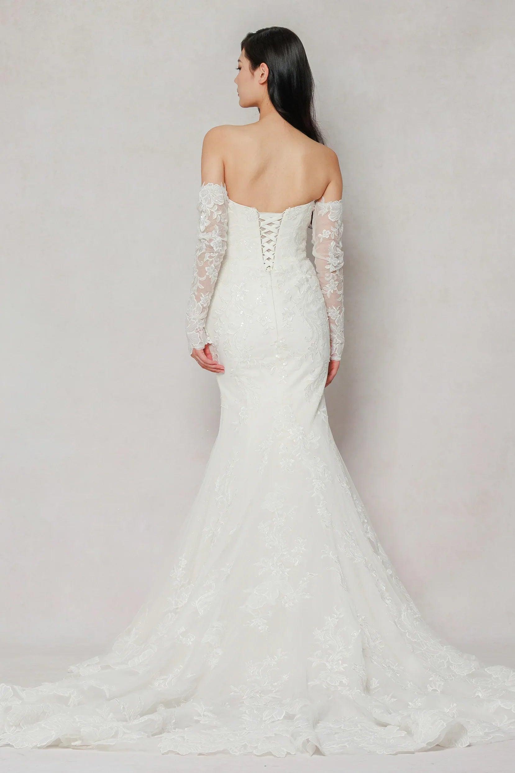Trumpet-Mermaid Chapel Train Tulle Wedding Dress CW3641