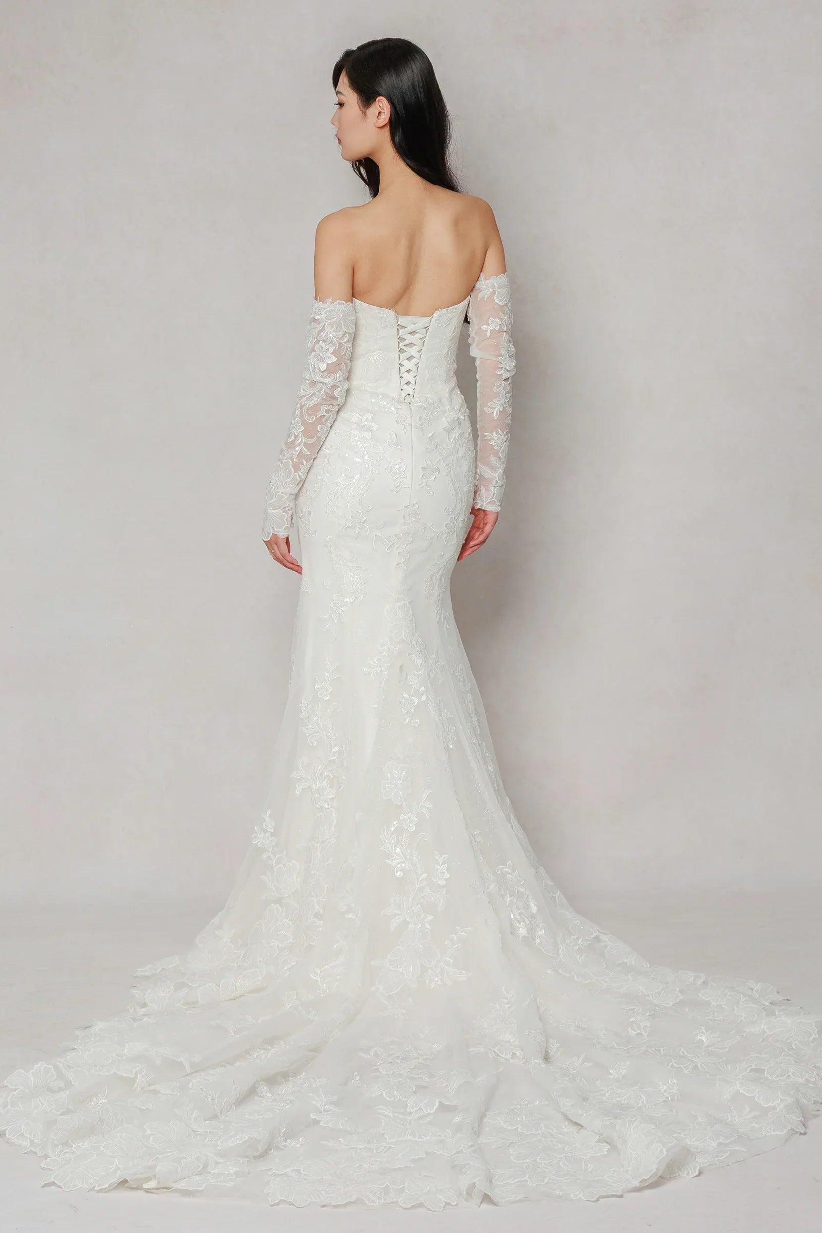 Trumpet-Mermaid Chapel Train Tulle Wedding Dress CW3641
