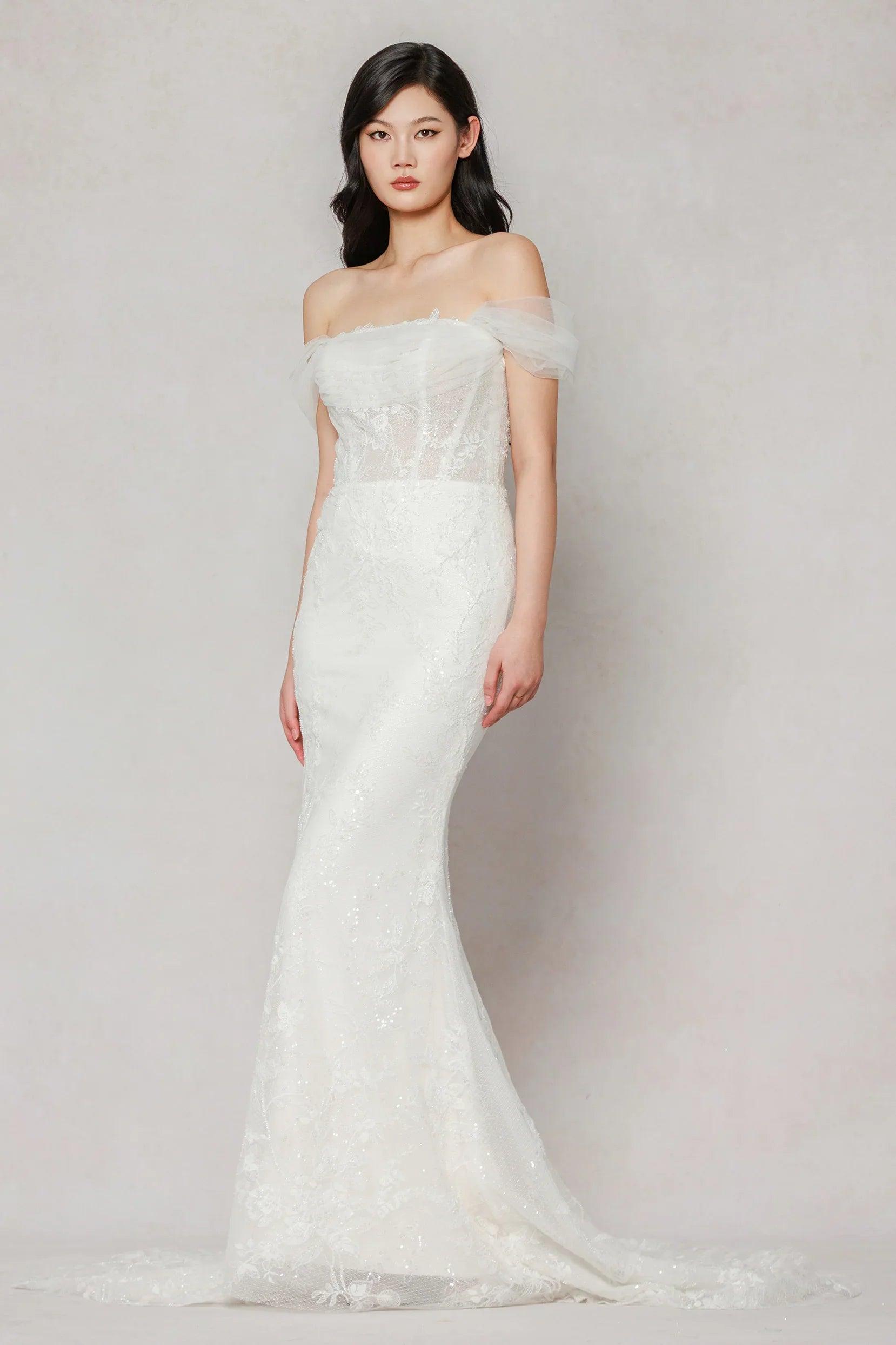 Trumpet-Mermaid Court Train Tulle Wedding Dress CW3642
