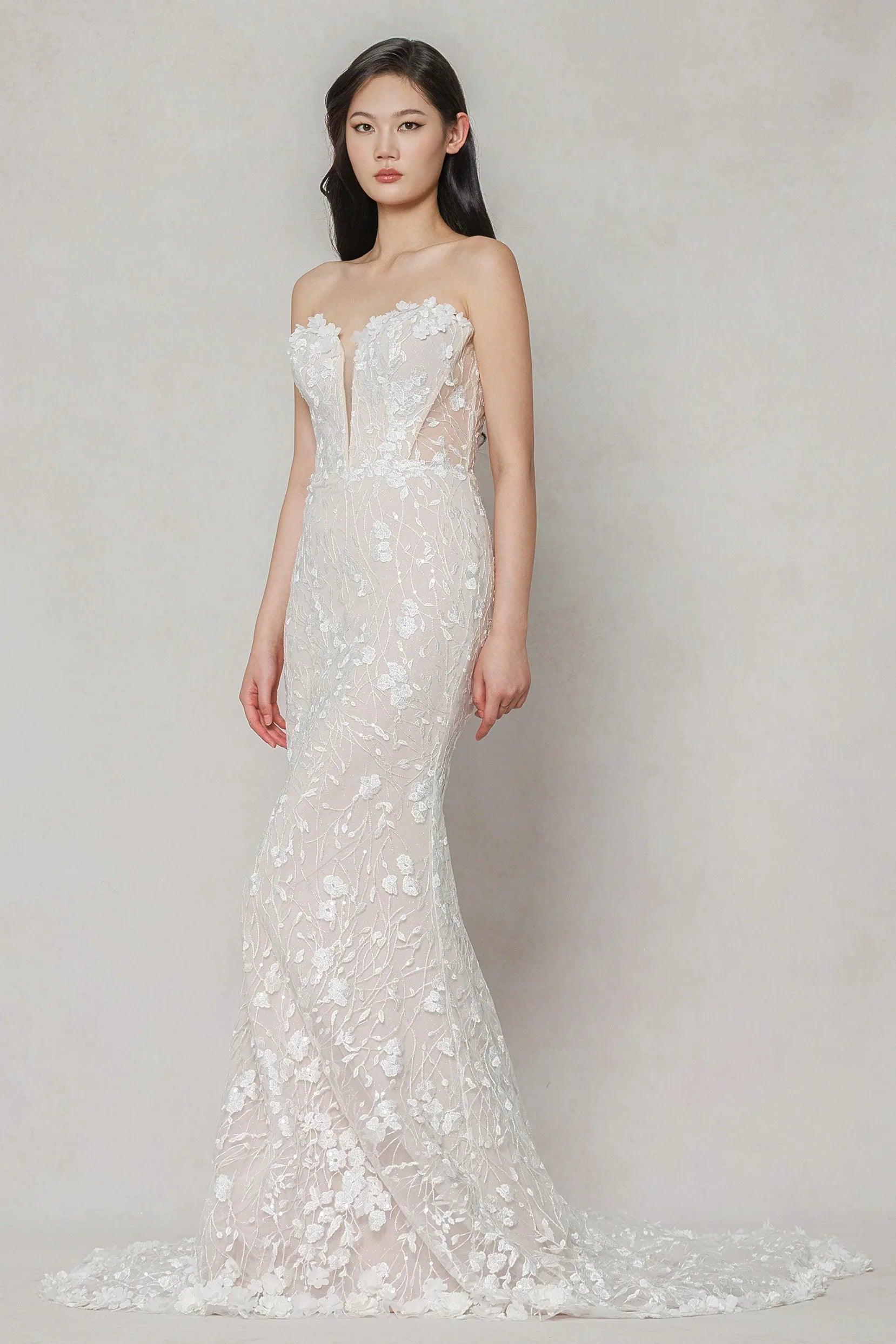 Trumpet-Mermaid Court Train Lace Wedding Dress CW3643