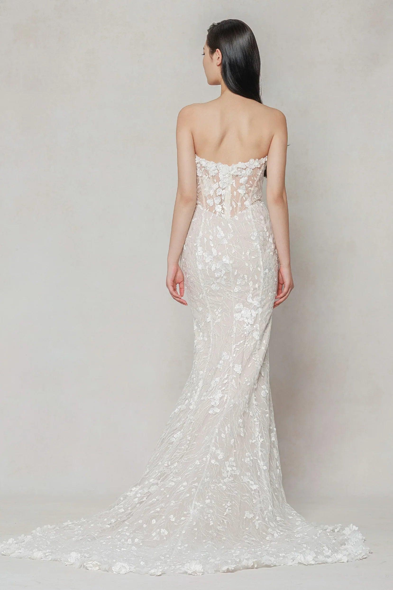 Trumpet-Mermaid Court Train Lace Wedding Dress CW3643