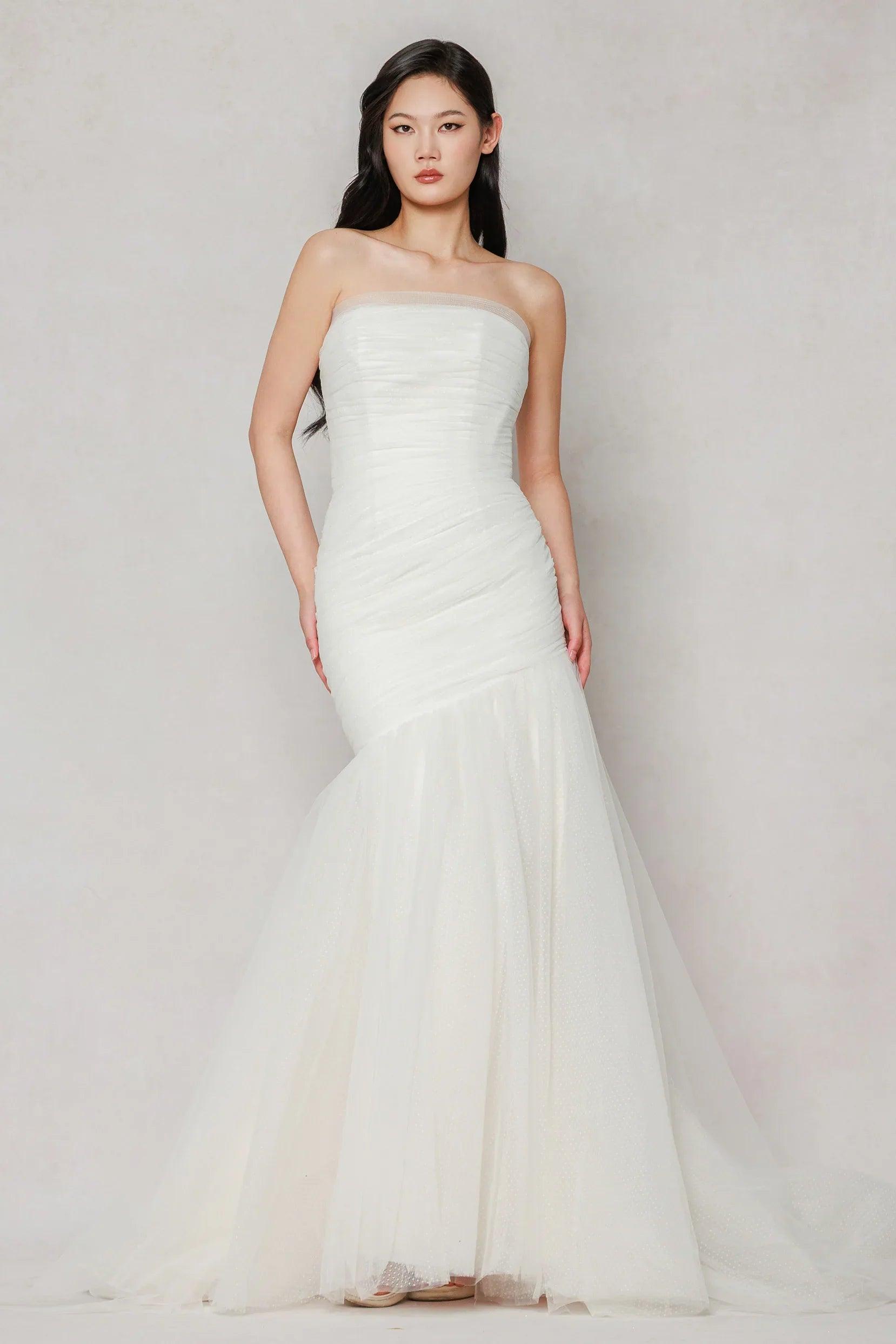 Trumpet-Mermaid Court Train Dot Tulle Wedding Dress CW3644