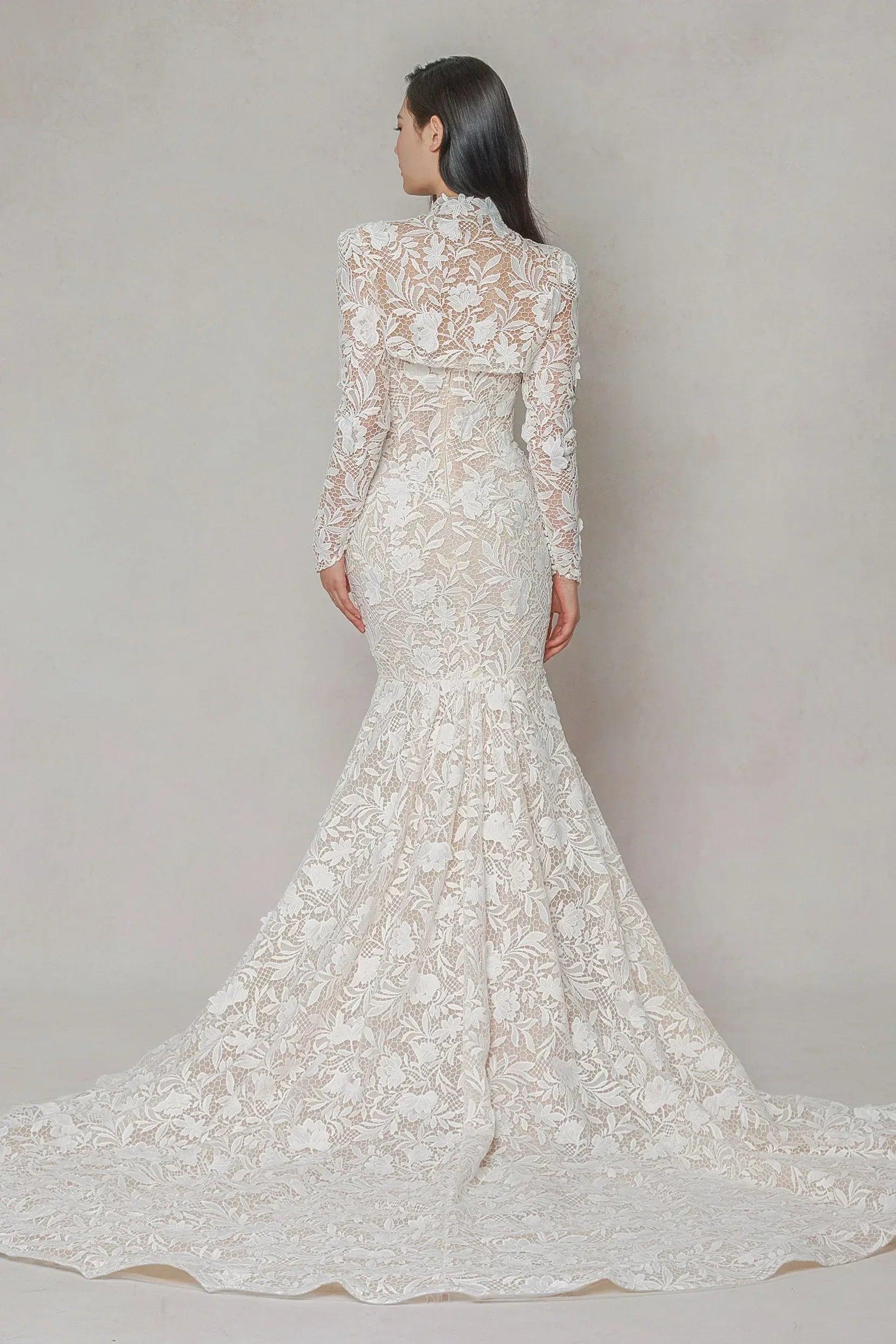 Trumpet-Mermaid Chapel Train Lace Tulle Wedding Dress CW3647