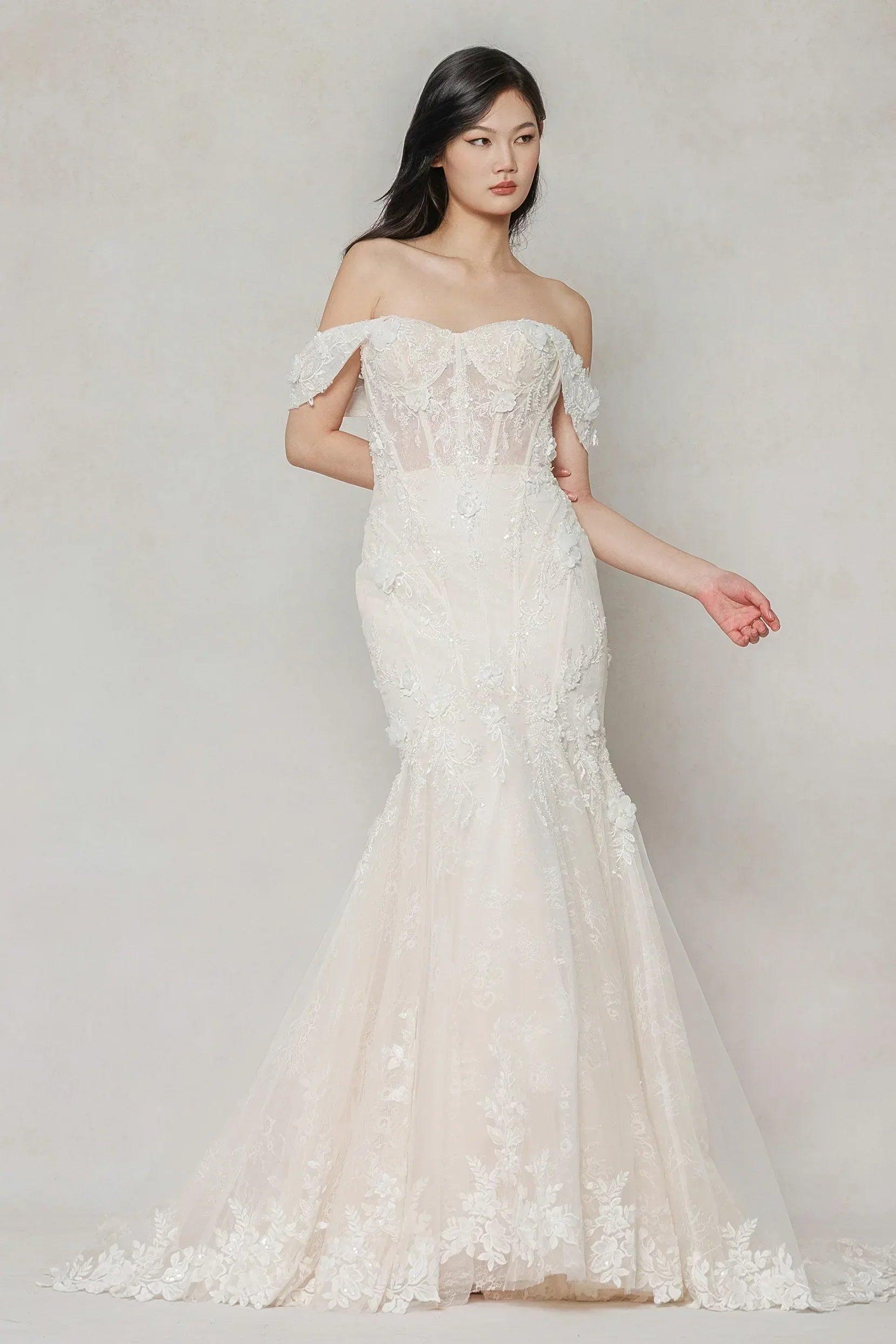 Trumpet-Mermaid Court Train Tulle Wedding Dress CW3648