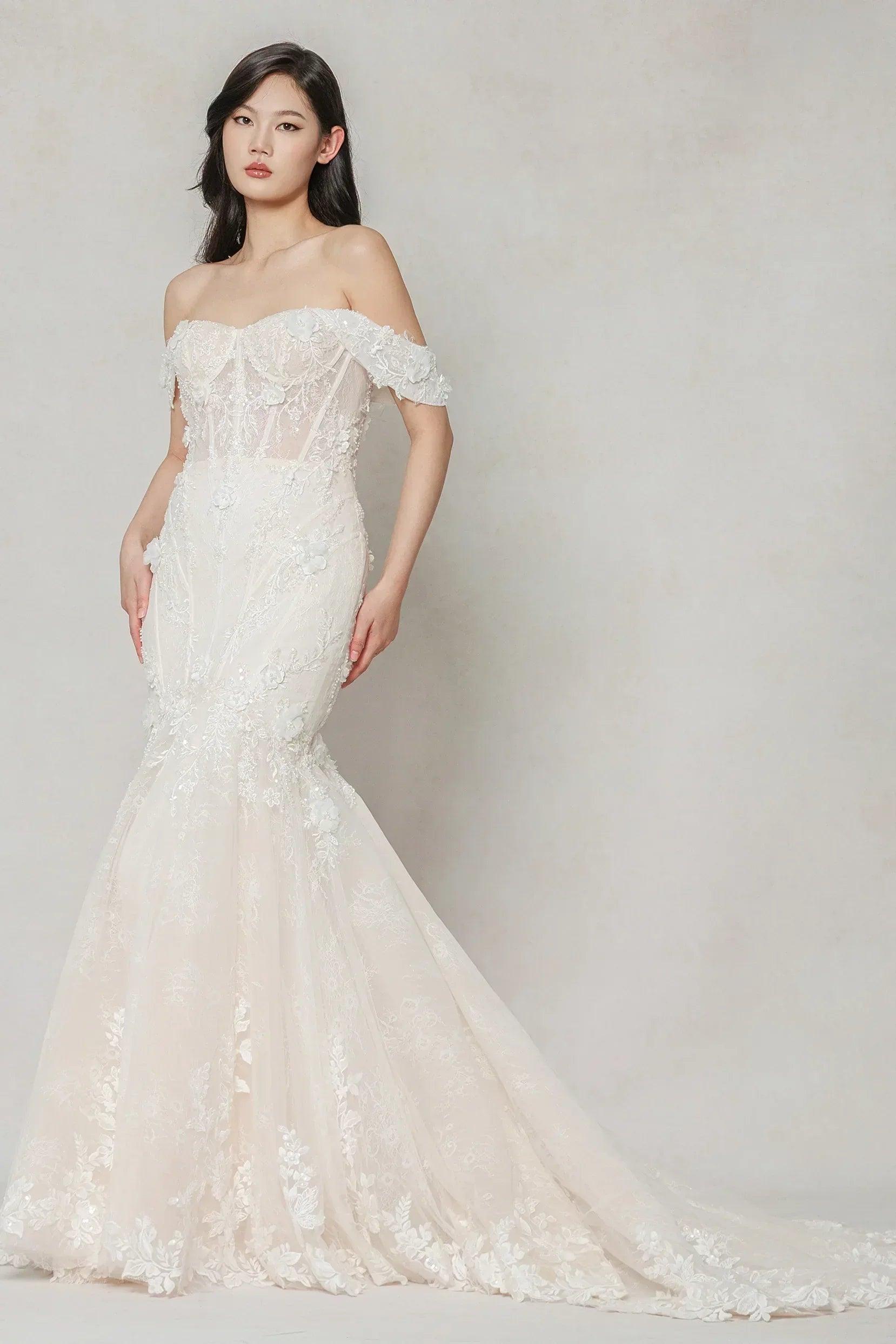 Trumpet-Mermaid Court Train Tulle Wedding Dress CW3648