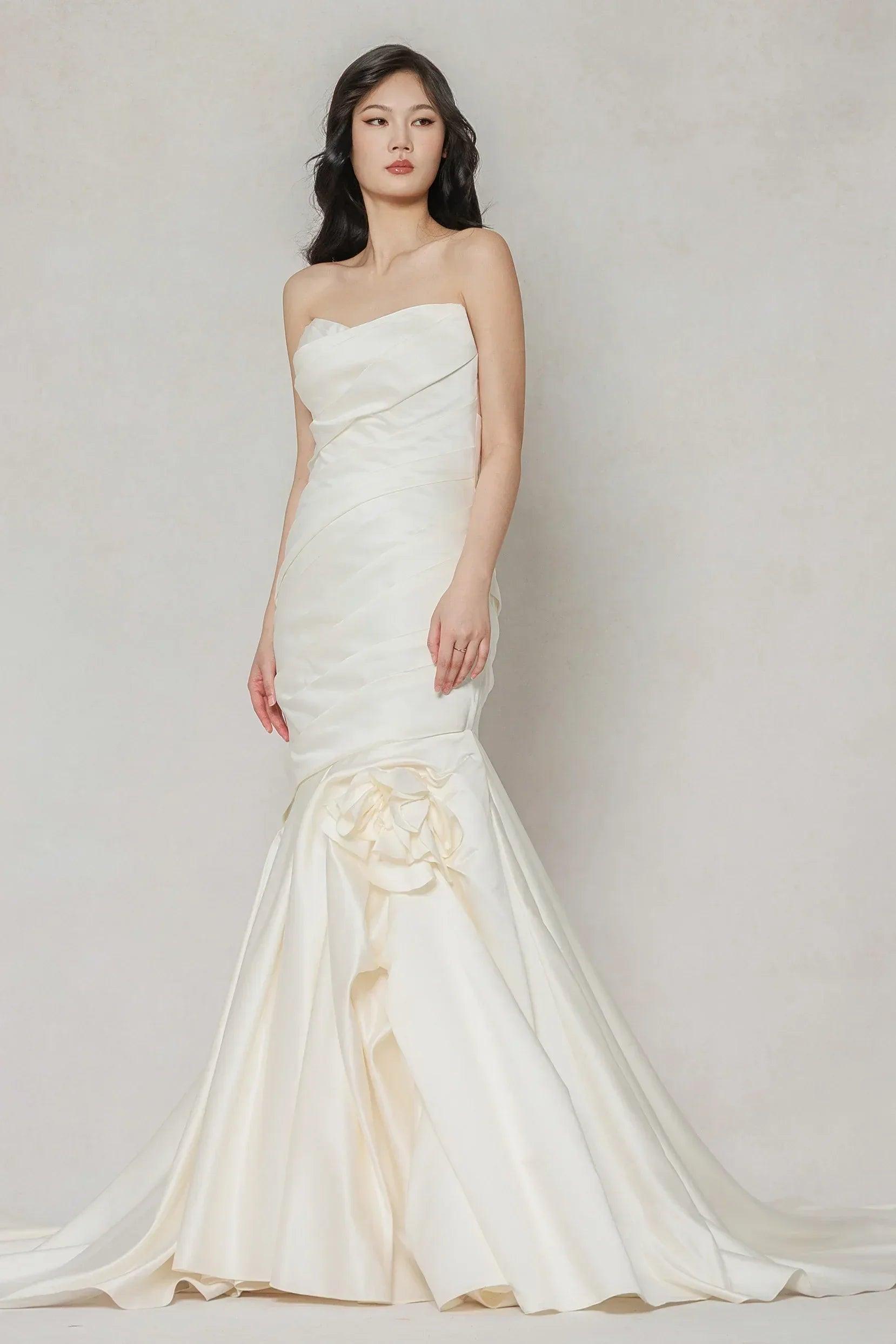 Trumpet-Mermaid Court Train Satin Wedding Dress CW3651