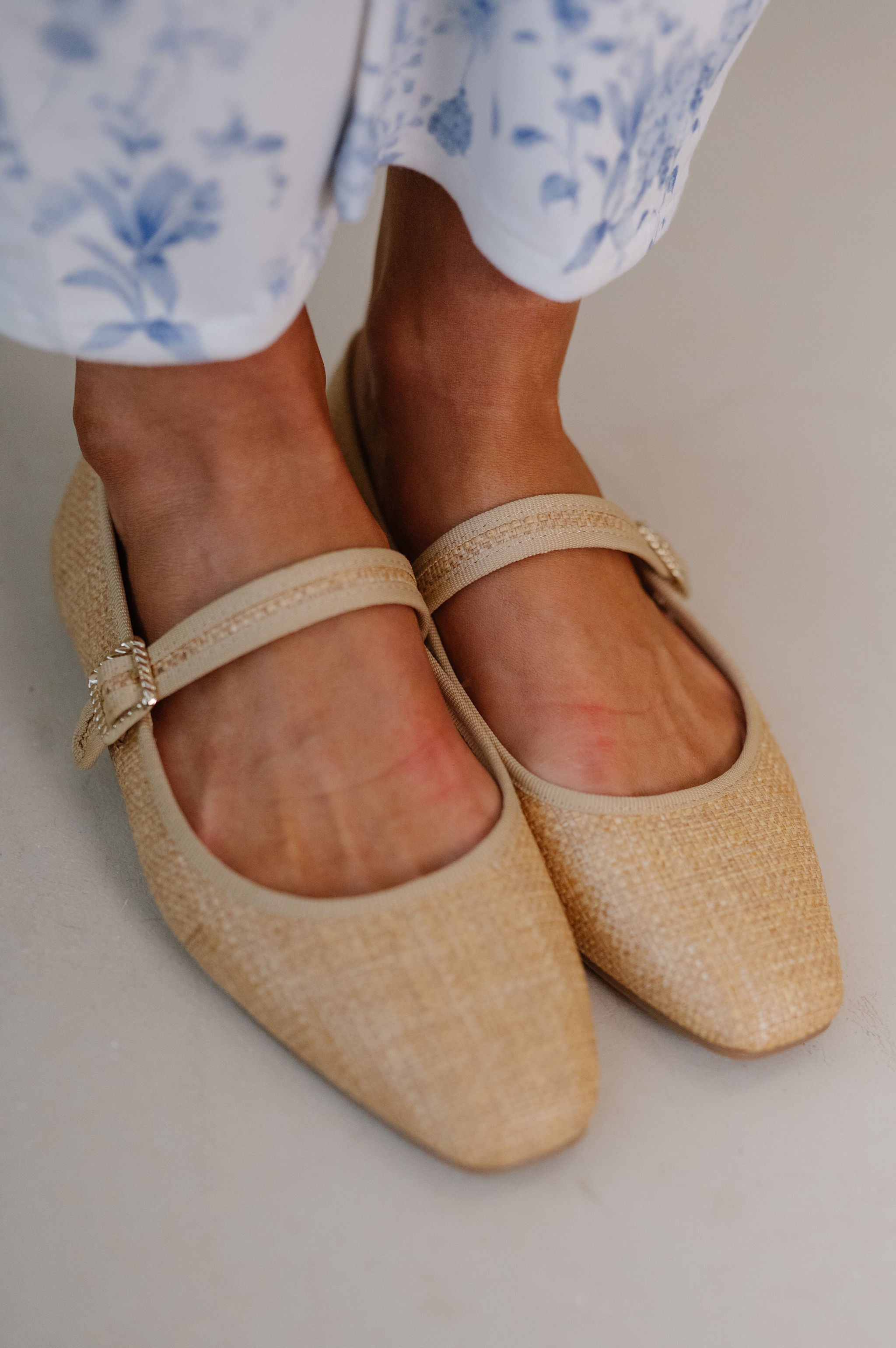 Adora Raffia Flat- Natural