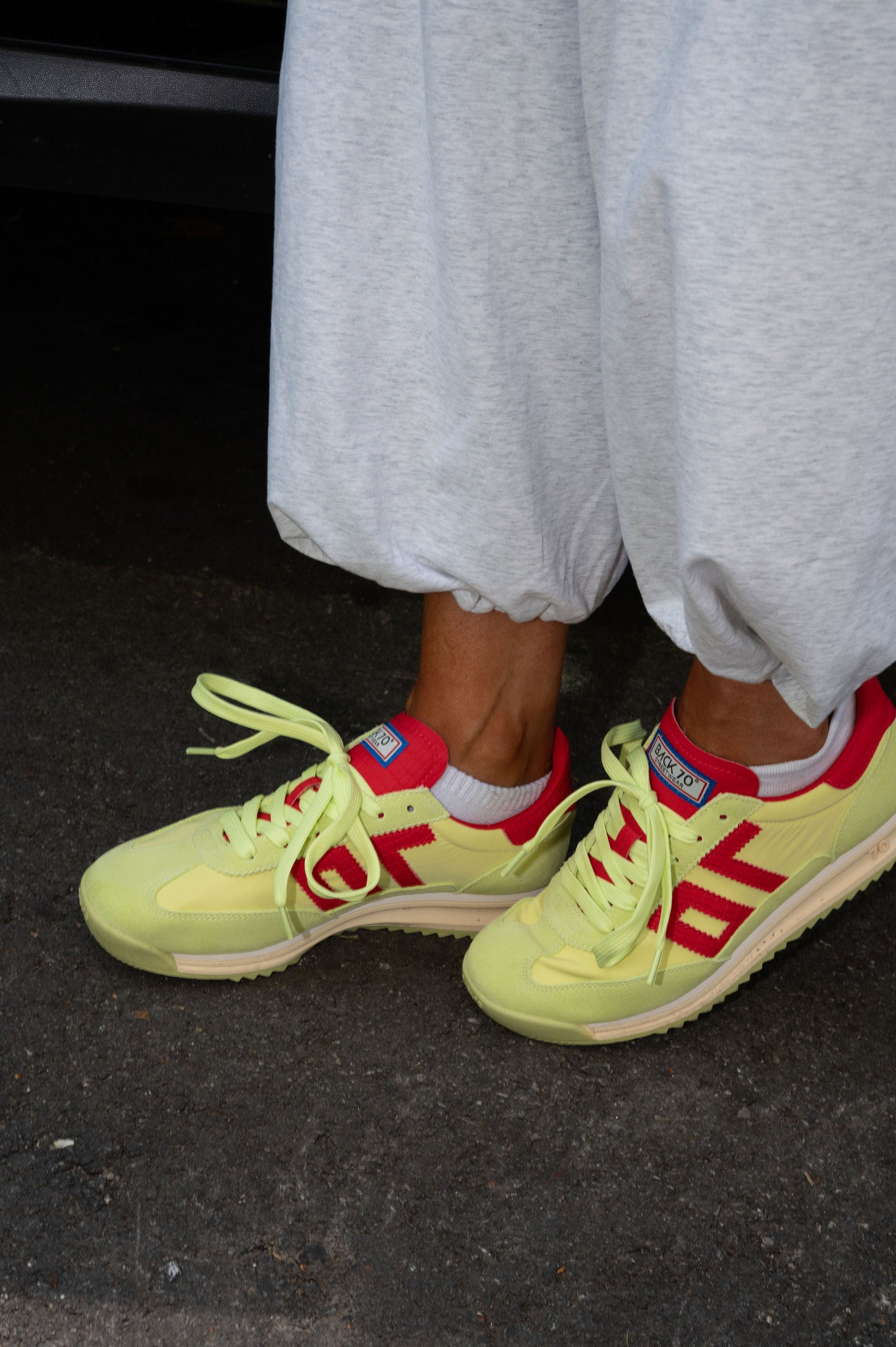 Back 70 Barkley Jogger-Light Yellow/Red