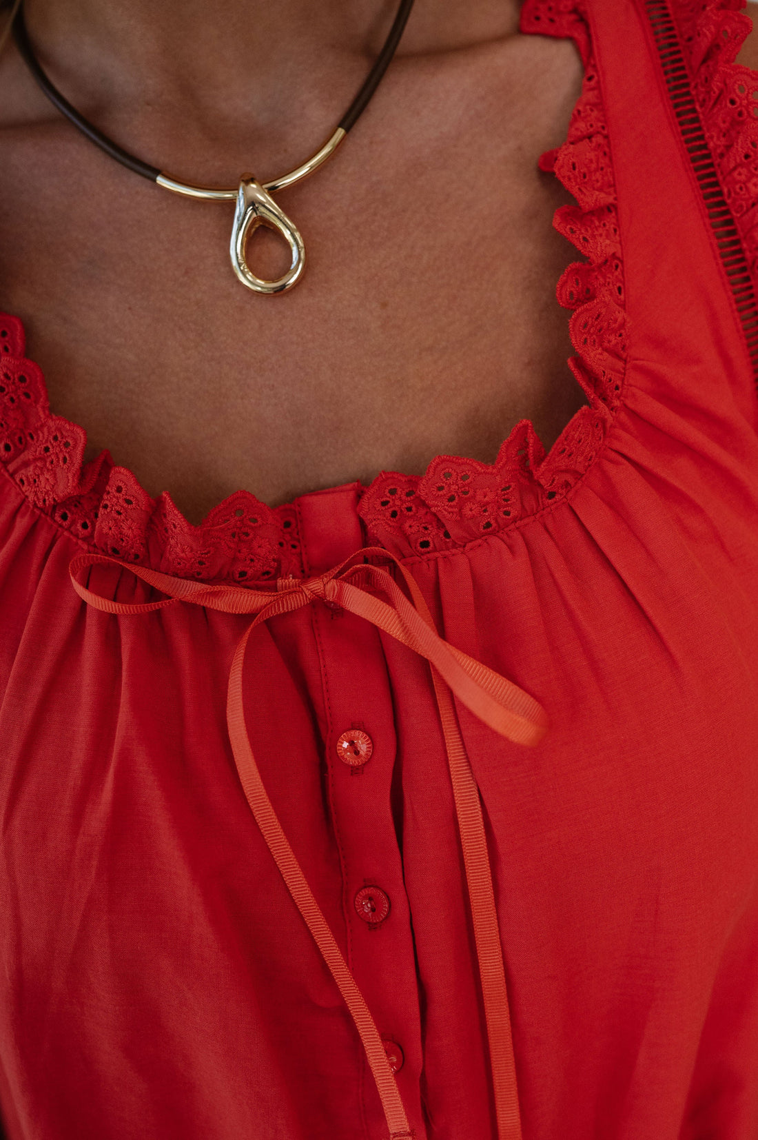 Ambar Cord Necklace-Gold