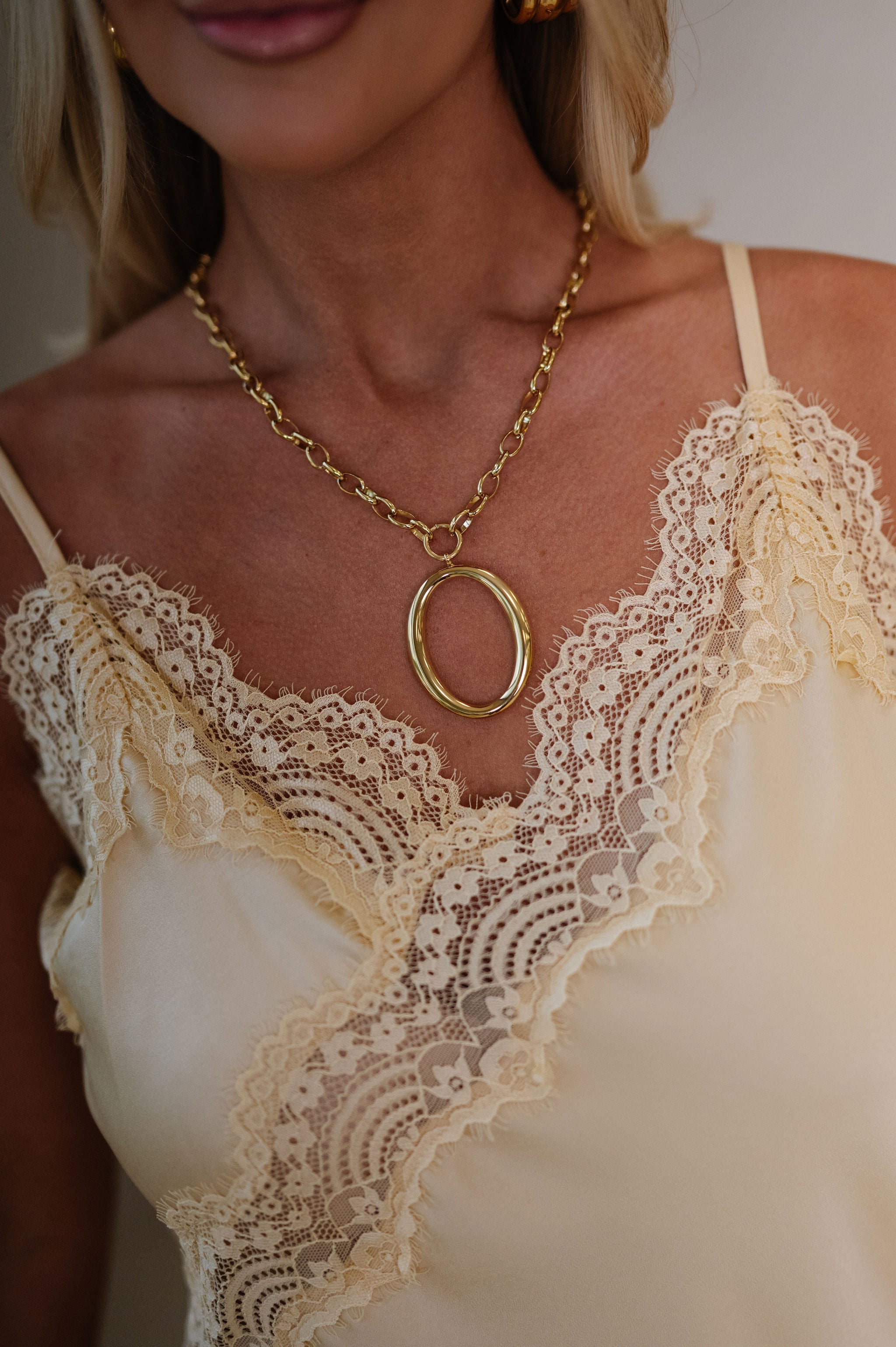 Alice Necklace