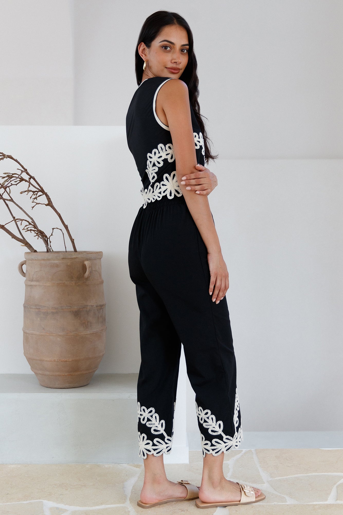 Dreaming Softly Vest Top Black
