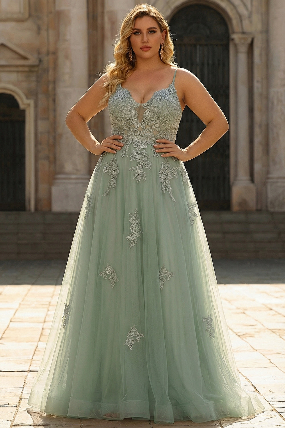 Plus Size Green Spaghetti Straps Appliques Tulle Long Prom Dress