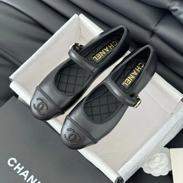 CC Mary Jane Flats Black Lamskin Leather