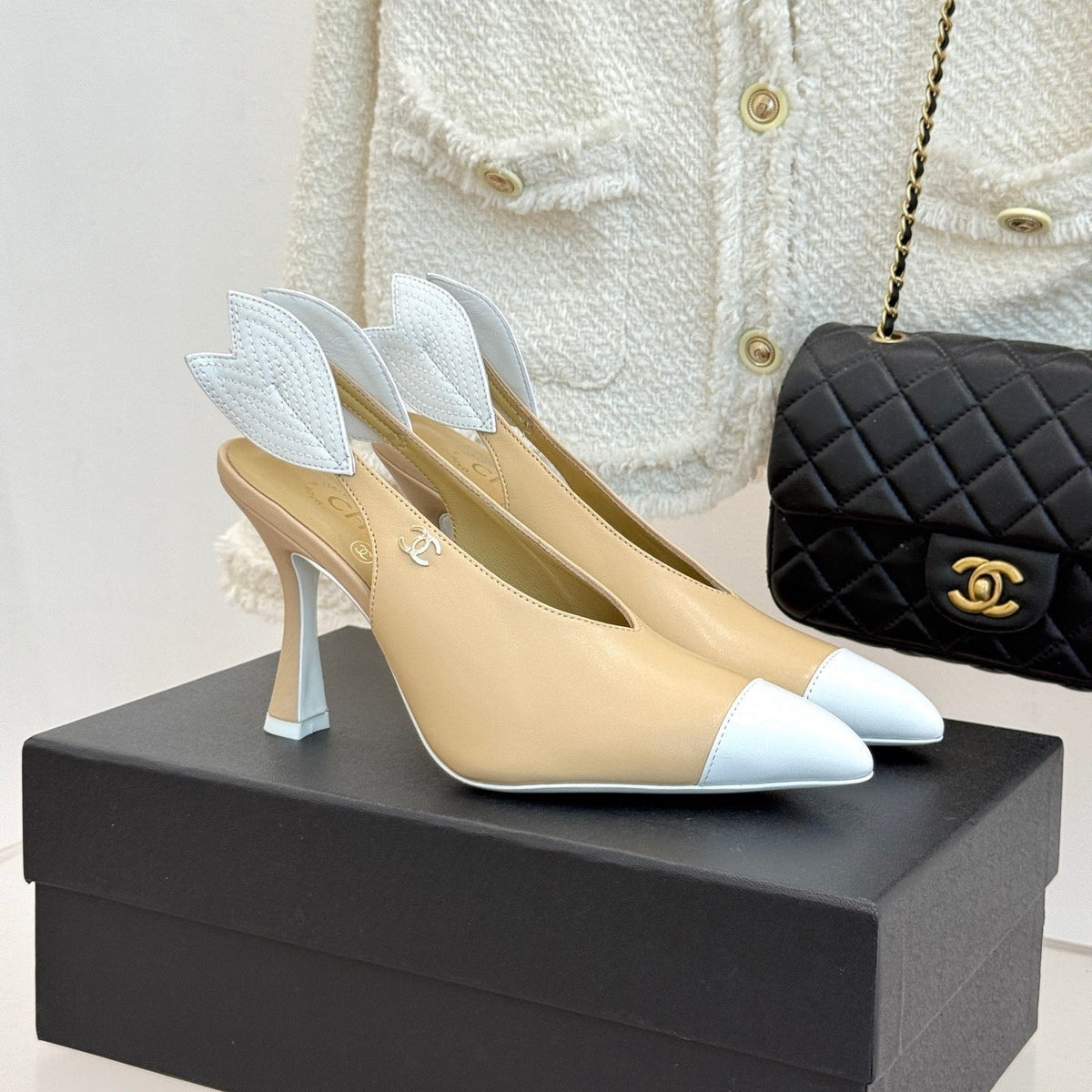 CC Métiers d'art 2026 Slingbacks 9.5cm Beige White Lambskin