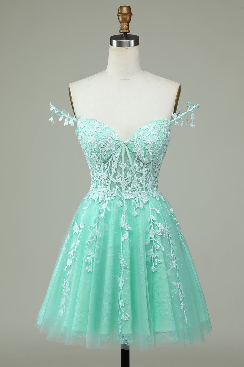 Grey Spaghetti Straps Short Homecoming Dress with Appliques