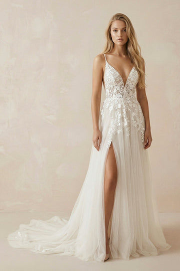 A-line Attractive V-neck Tulle Appliques Bohemian Wedding Dress