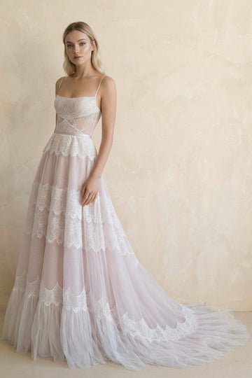 A Line Lace Spaghetti Straps Sleeveless Boho Wedding Dress