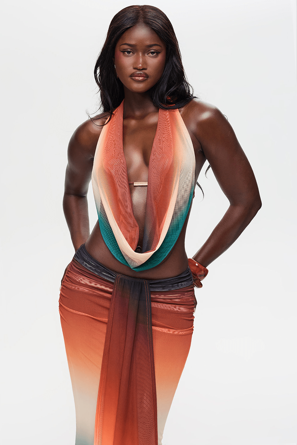 AQUARIUS TOP