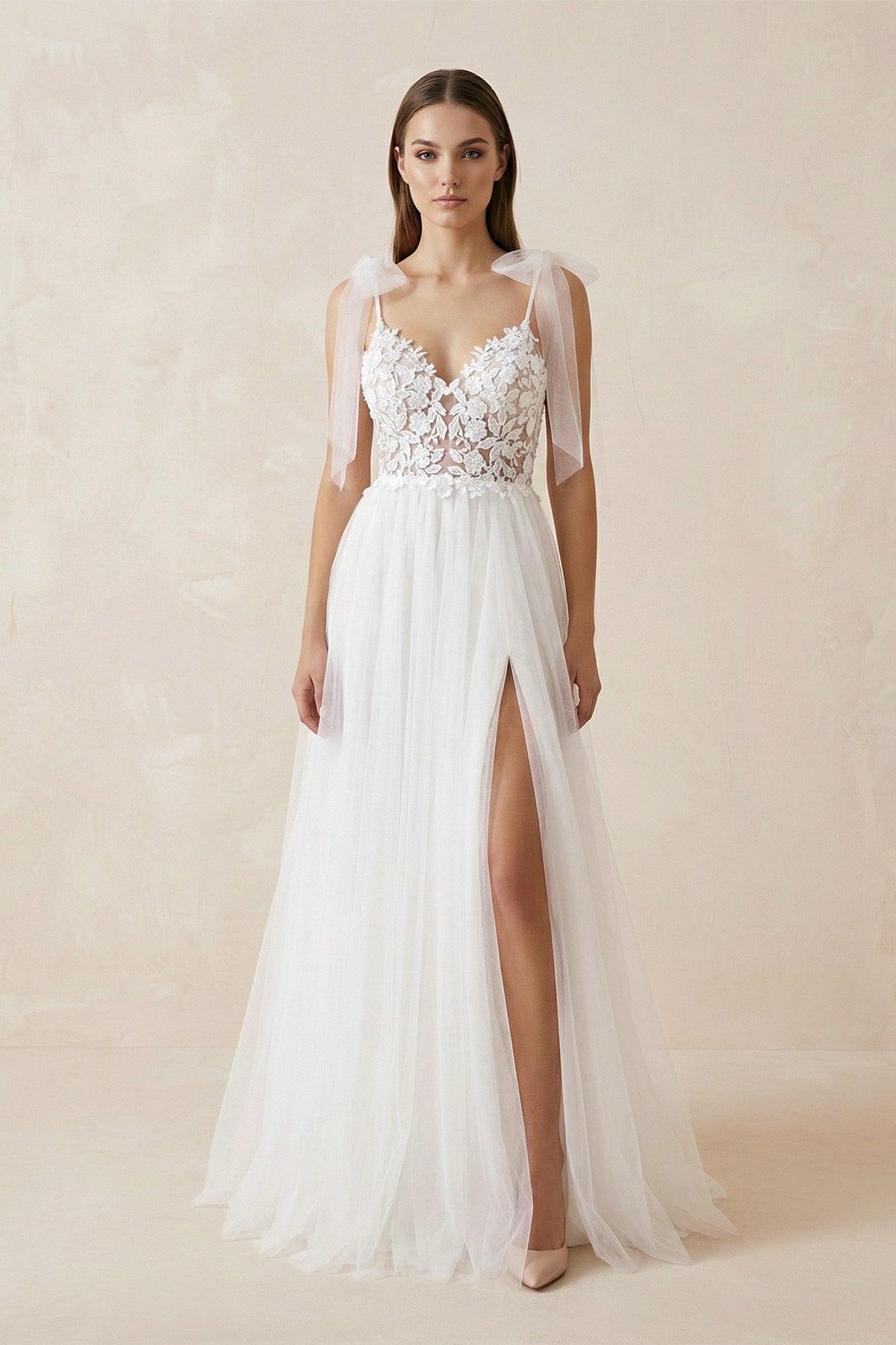 A Line V Neck Straps Tulle Split Wedding Dress/Bridal Gown with Lace