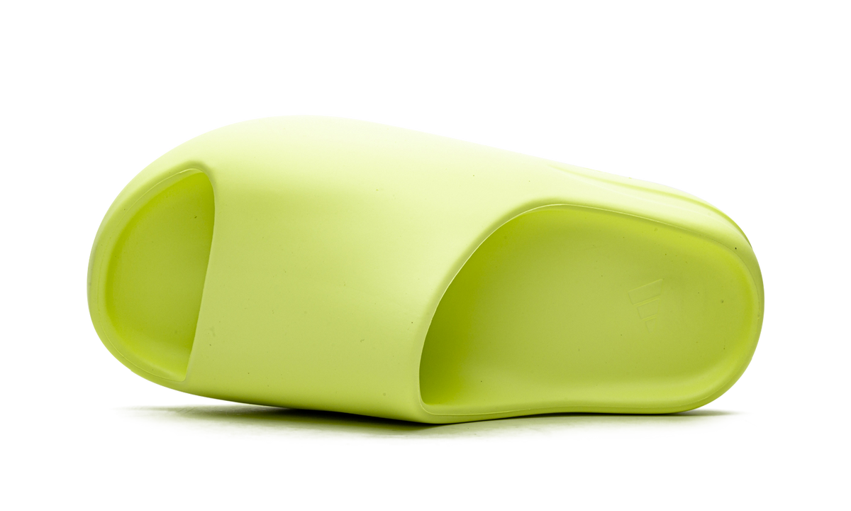 Yeezy Slide Glow GX6138