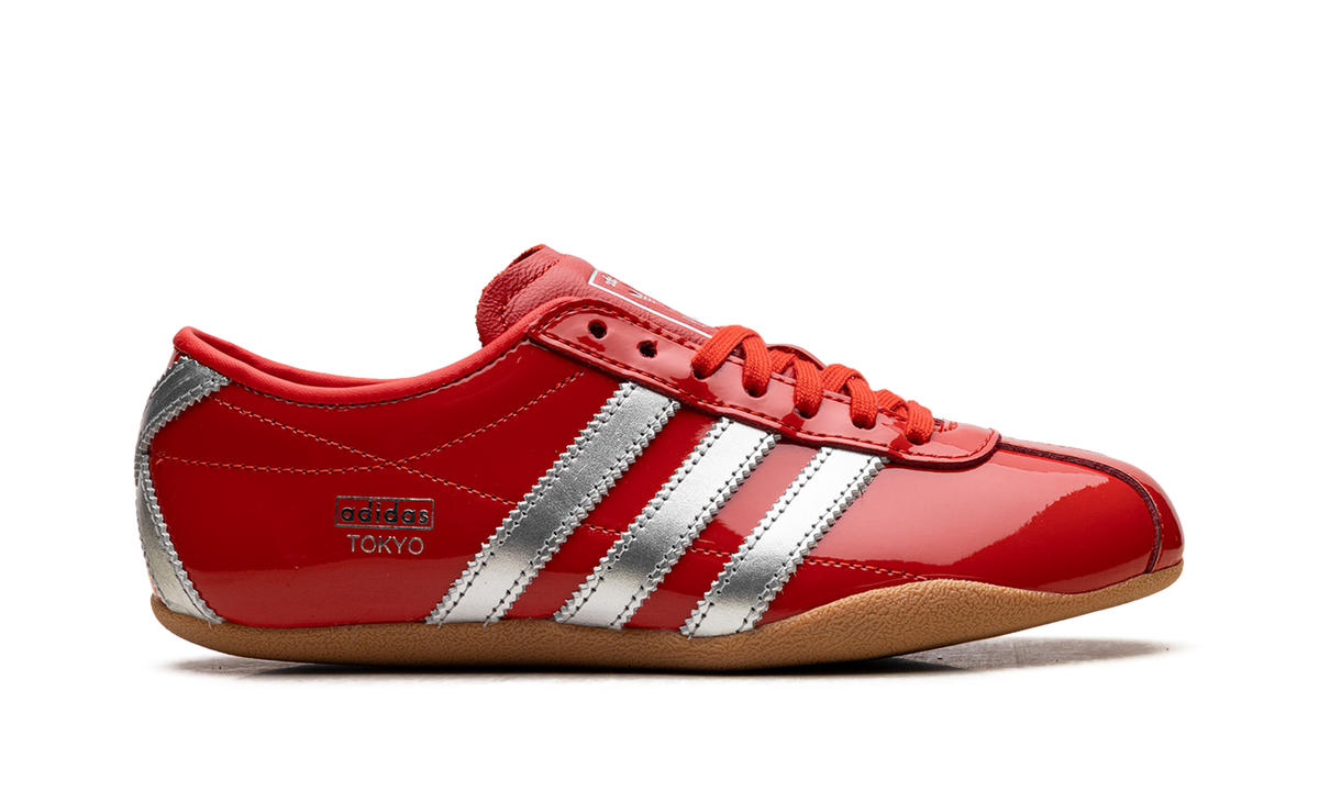 Tokyo WMNS Red/Silver Metallic JQ0596