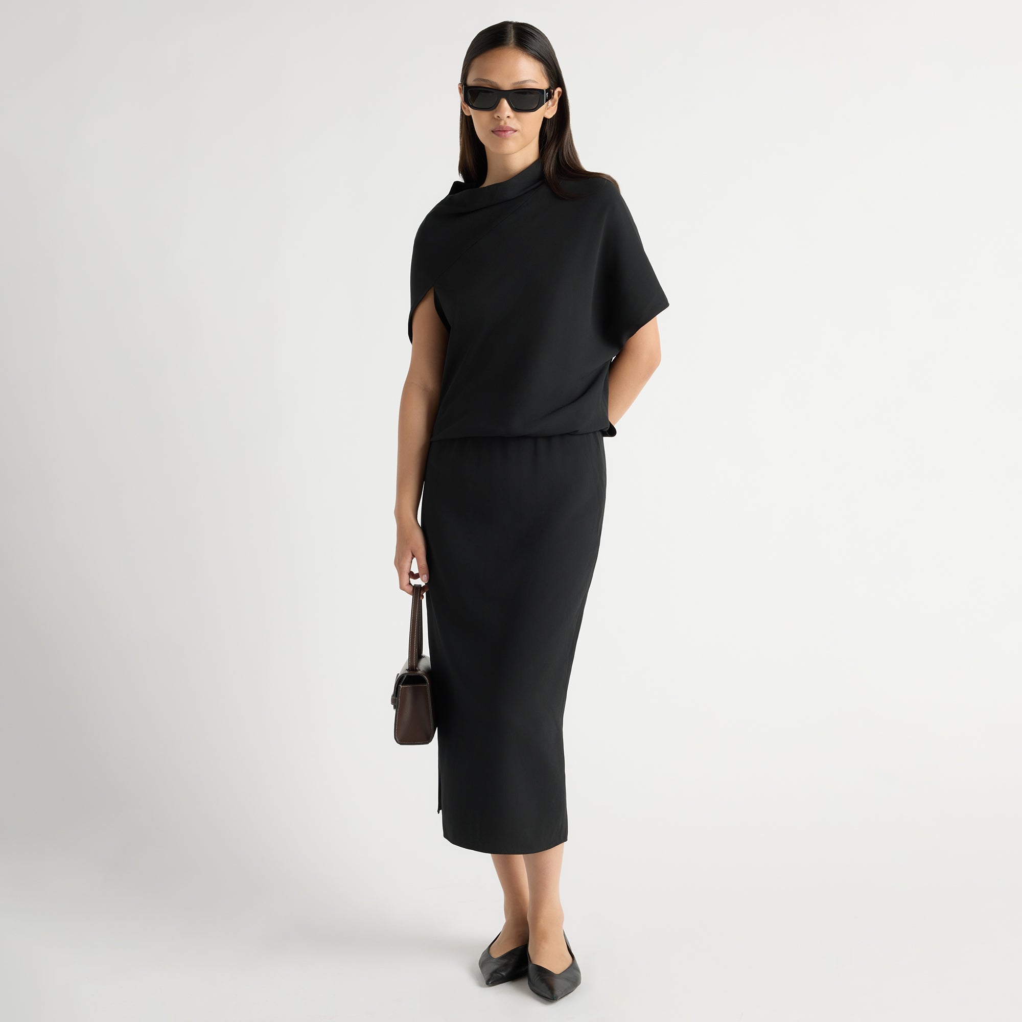 Gitte Asymmetric-Sleeve Dress