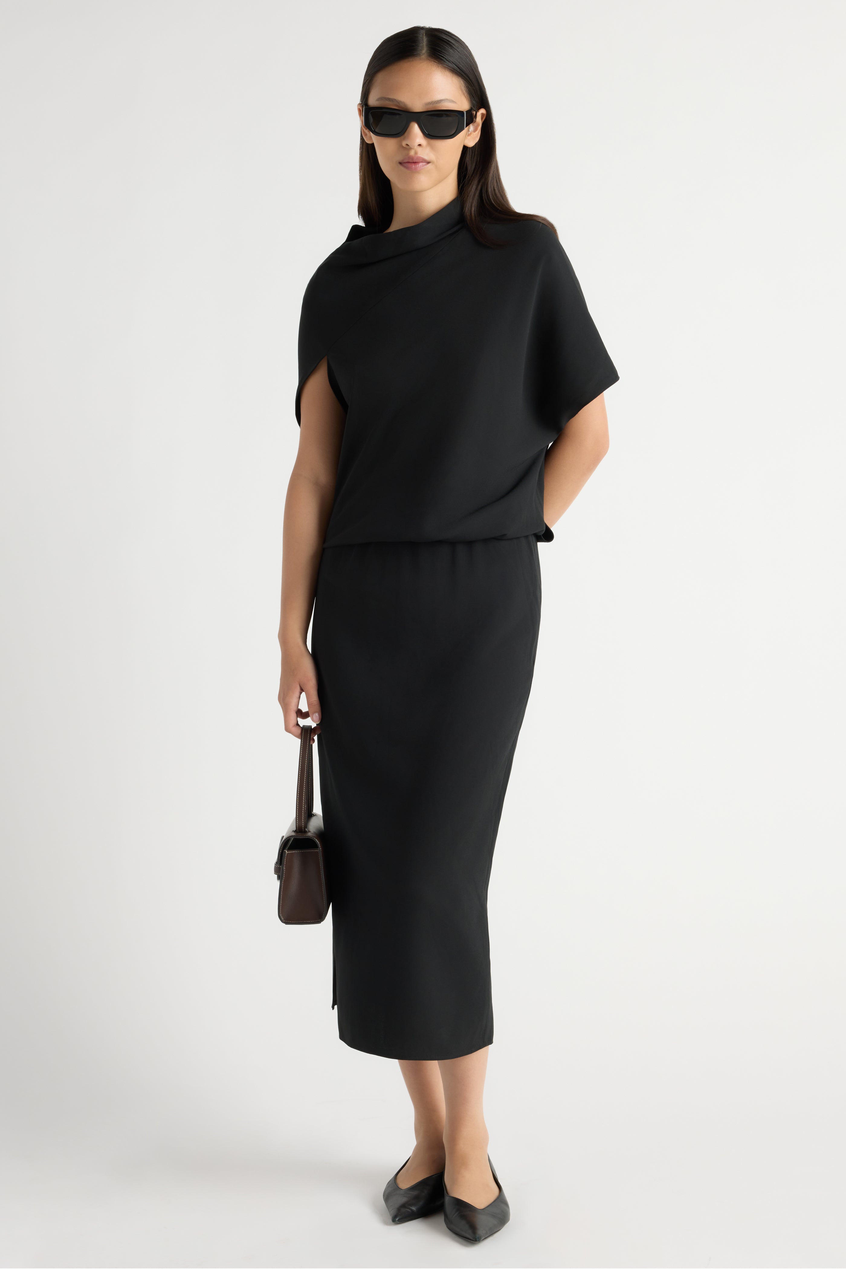 Gitte Asymmetric-Sleeve Dress