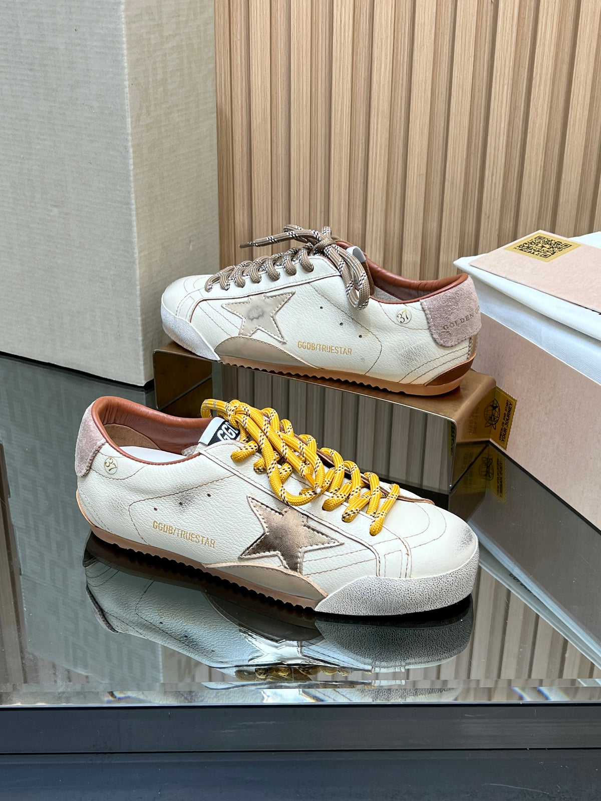 GGDB True-Star Sneaker Ivory Calfskin 665958