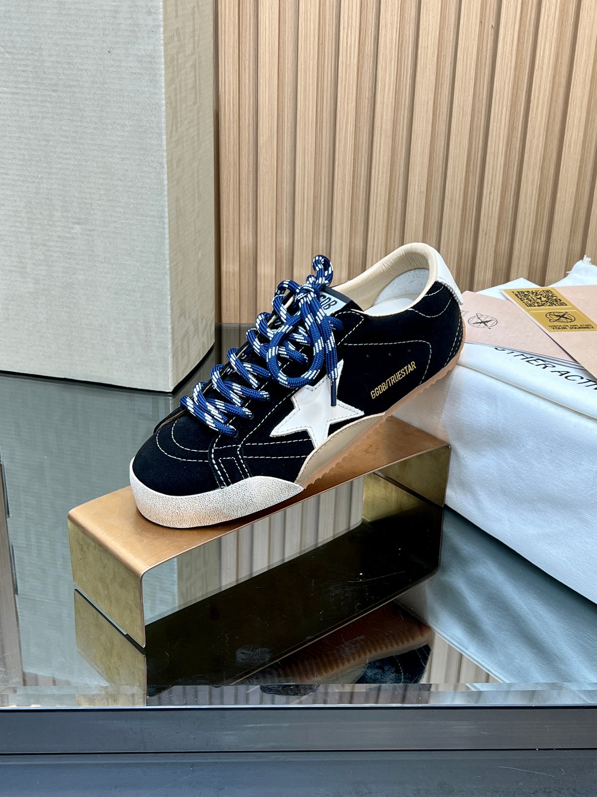 GGDB True-Star Sneaker Black Suede 665961