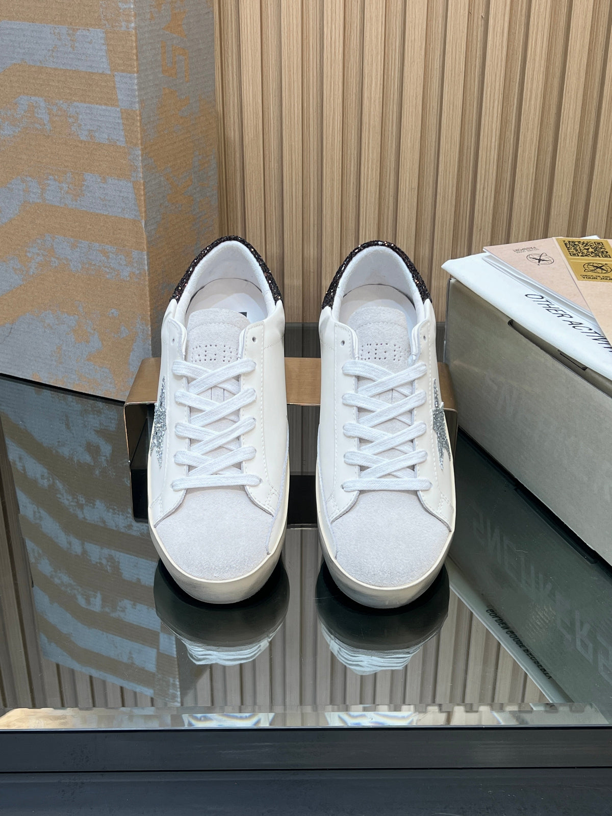 GGDB True-Star Sneaker White Suede Leather 665957