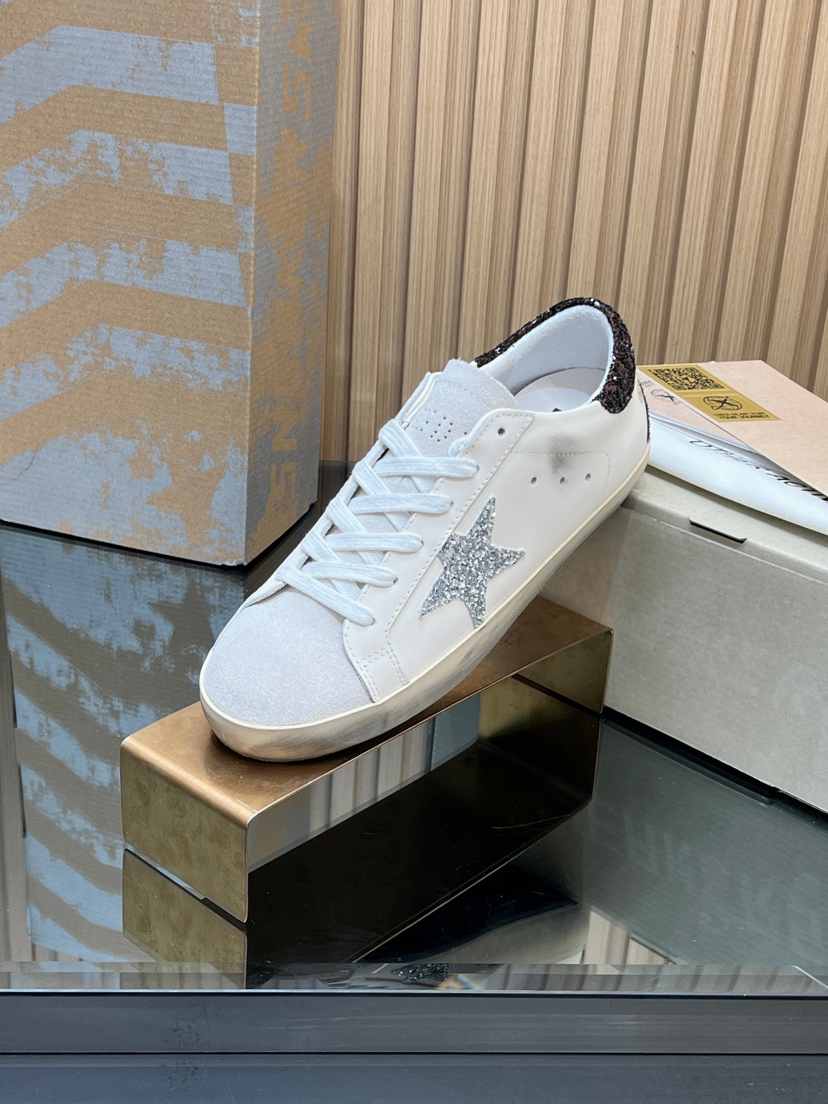 GGDB True-Star Sneaker White Suede Leather 665957