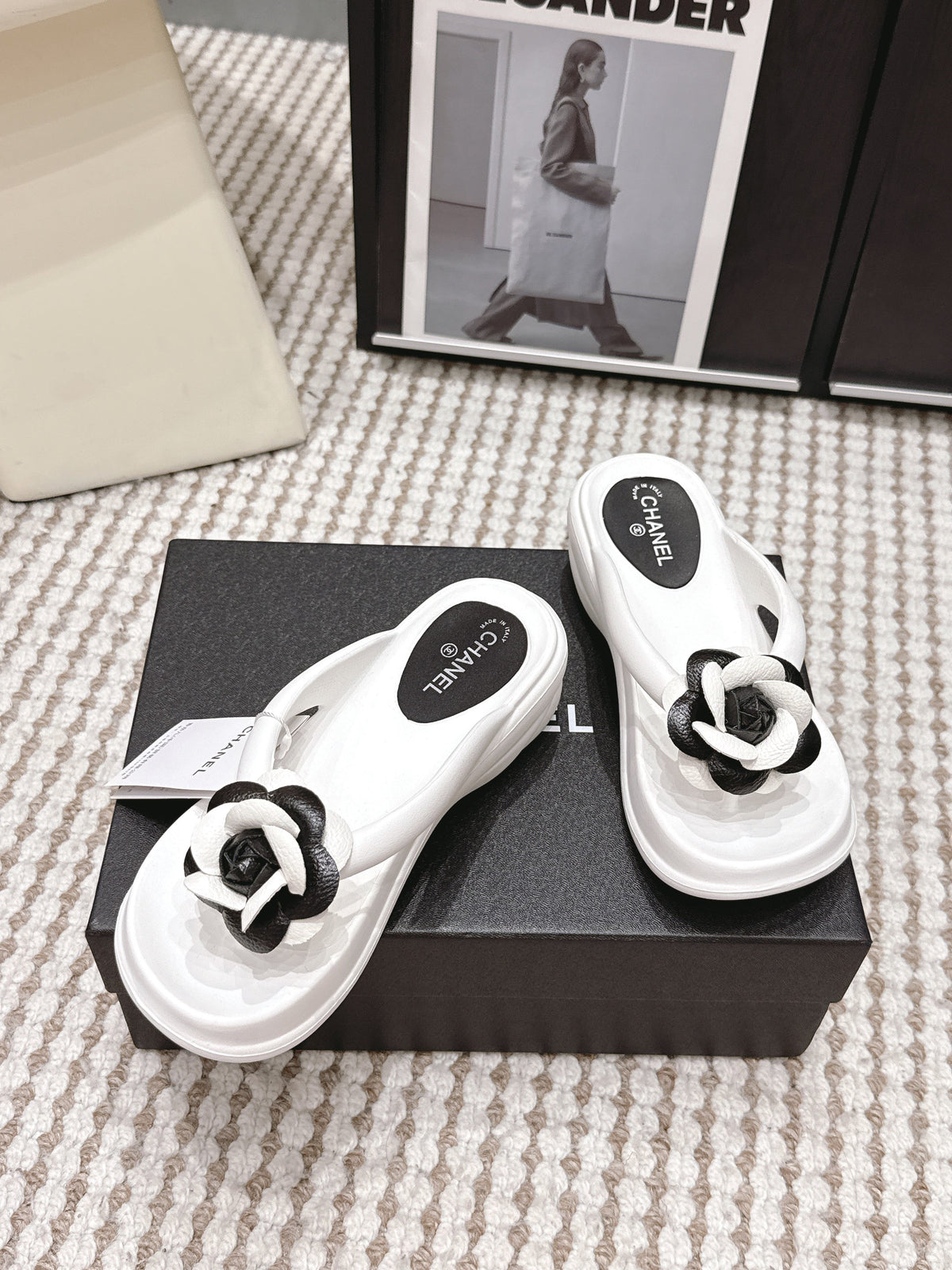 CC 26SS Thong Sandals Black White Leather 721683
