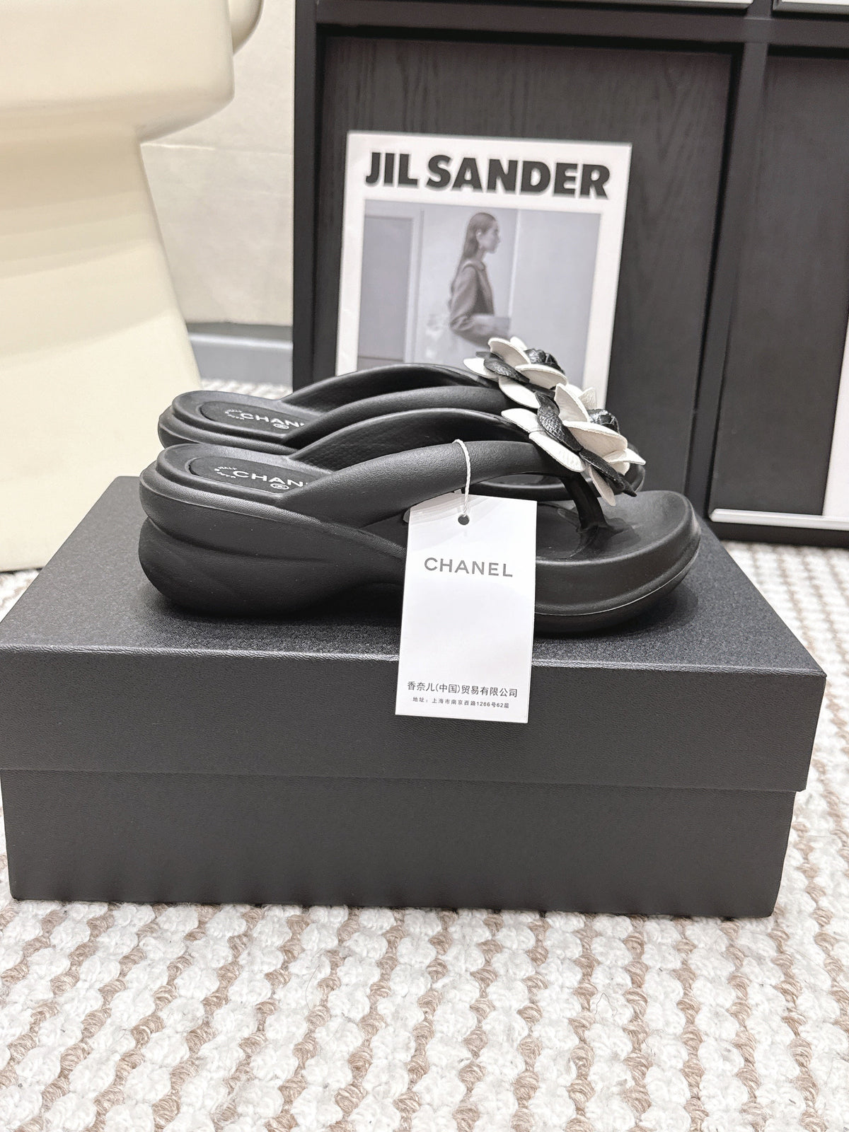 CC 26SS Thong Sandals Black White Leather 721684