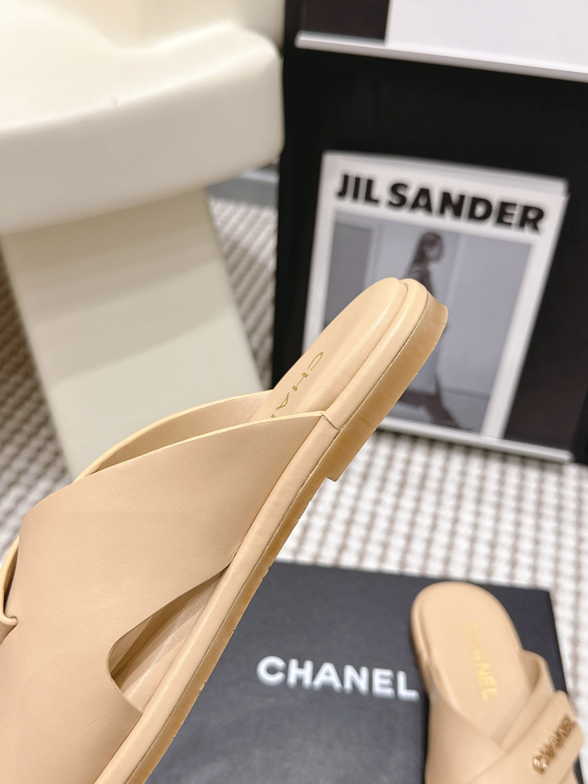 CC 26s Slip-on Sandals Beige Leather 721685