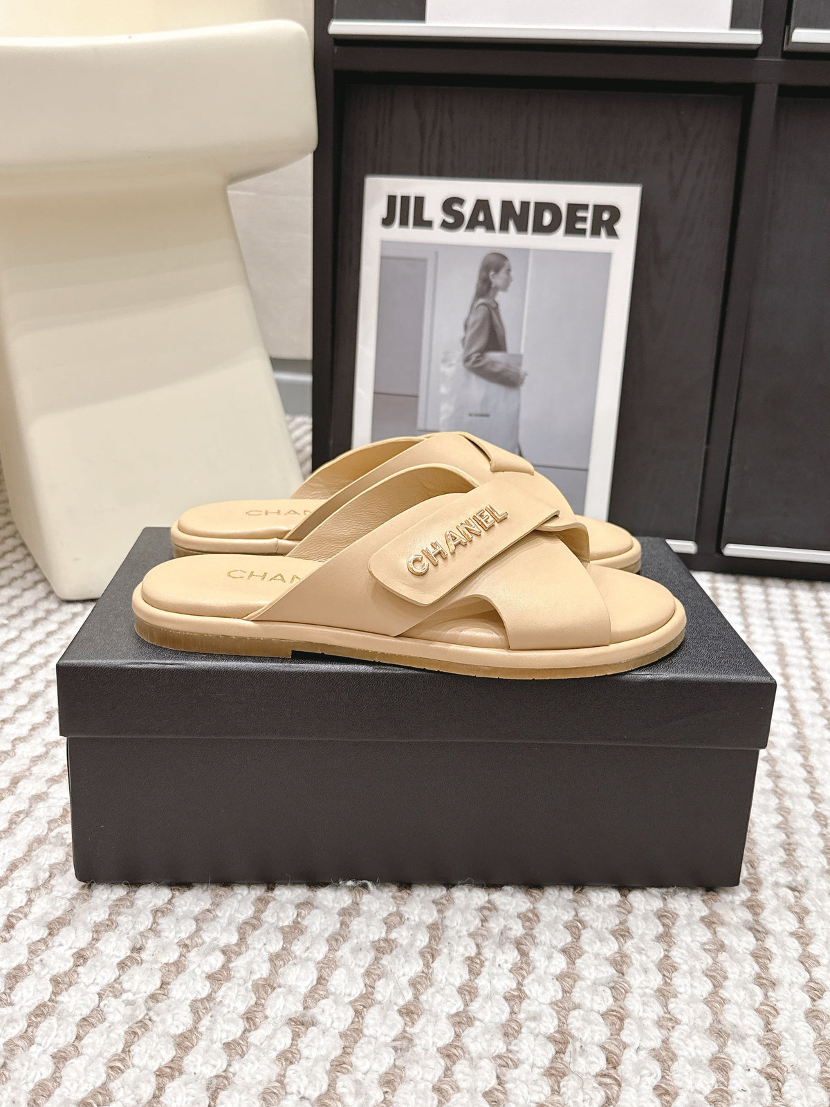 CC 26s Slip-on Sandals Beige Leather 721685
