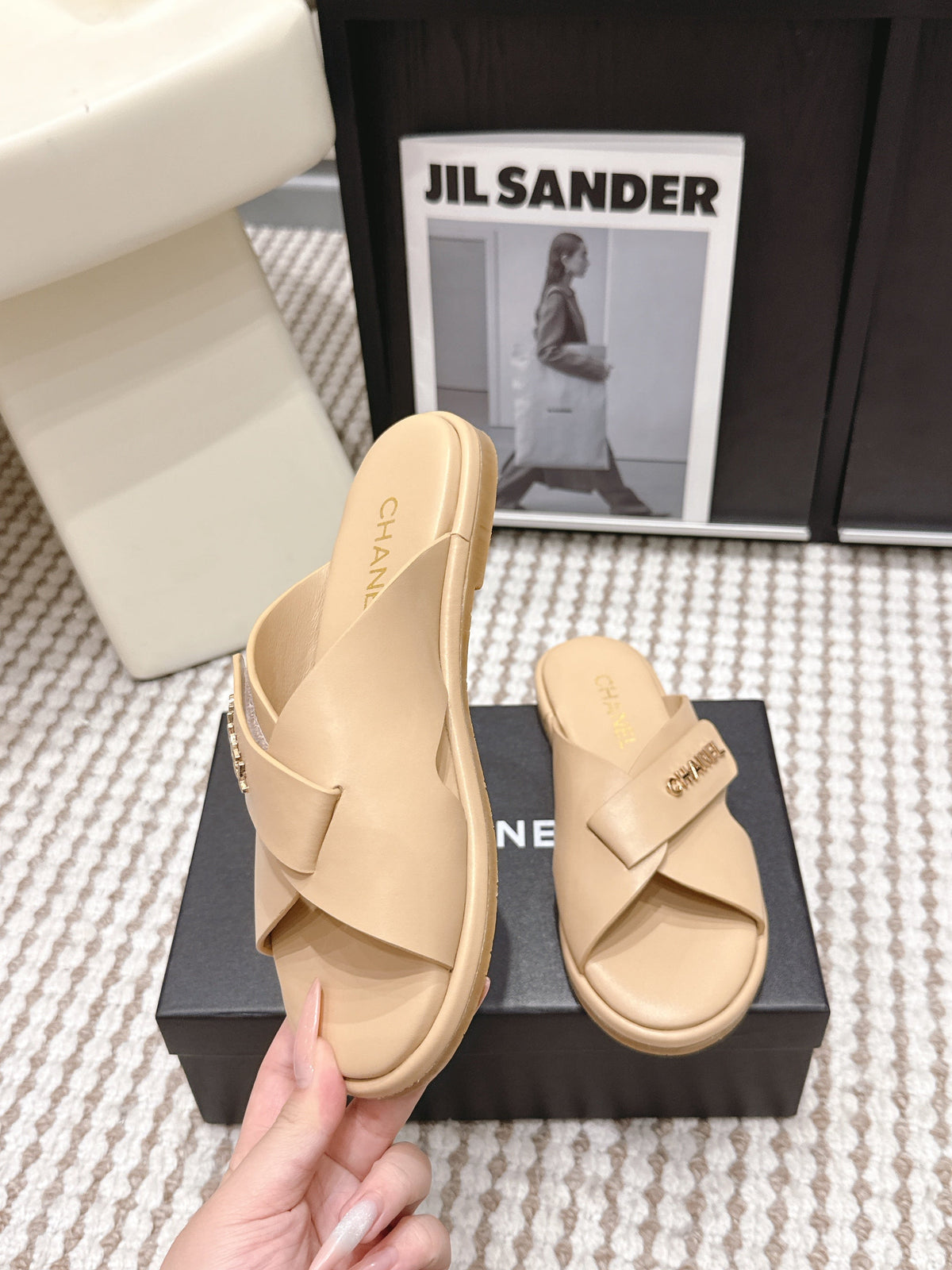 CC 26s Slip-on Sandals Beige Leather 721685
