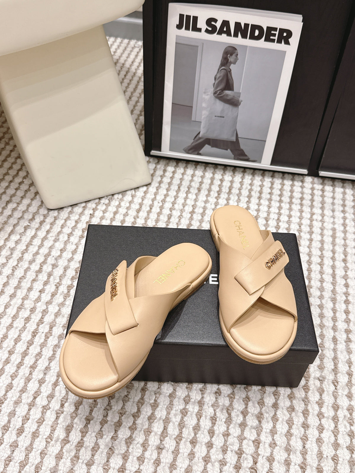 CC 26s Slip-on Sandals Beige Leather 721685