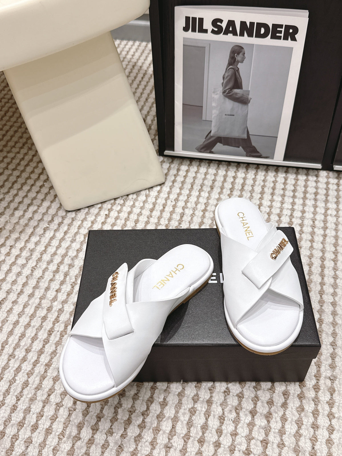 CC 26s Slip-on Sandals White Leather 721686