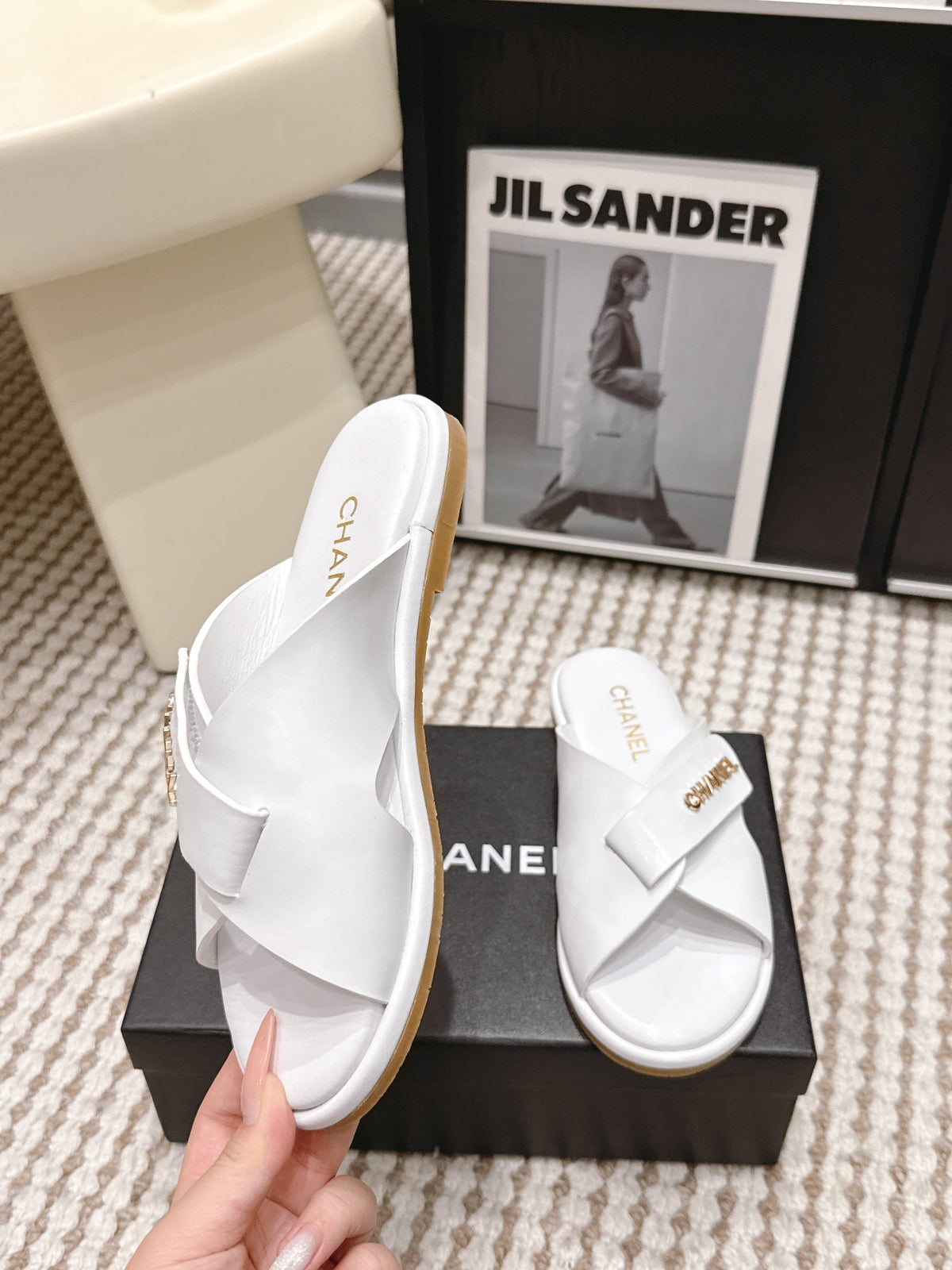 CC 26s Slip-on Sandals White Leather 721686