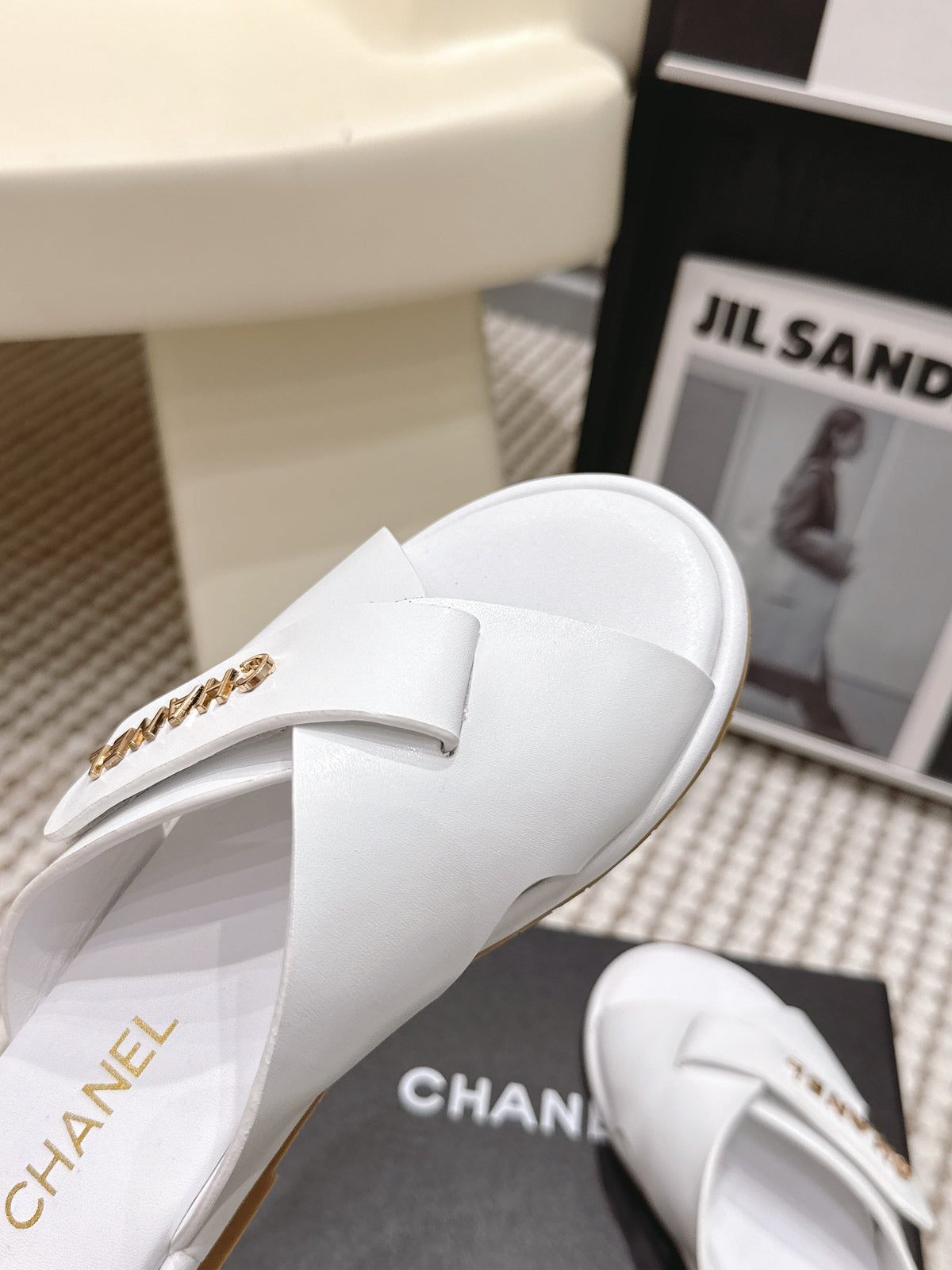 CC 26s Slip-on Sandals White Leather 721686