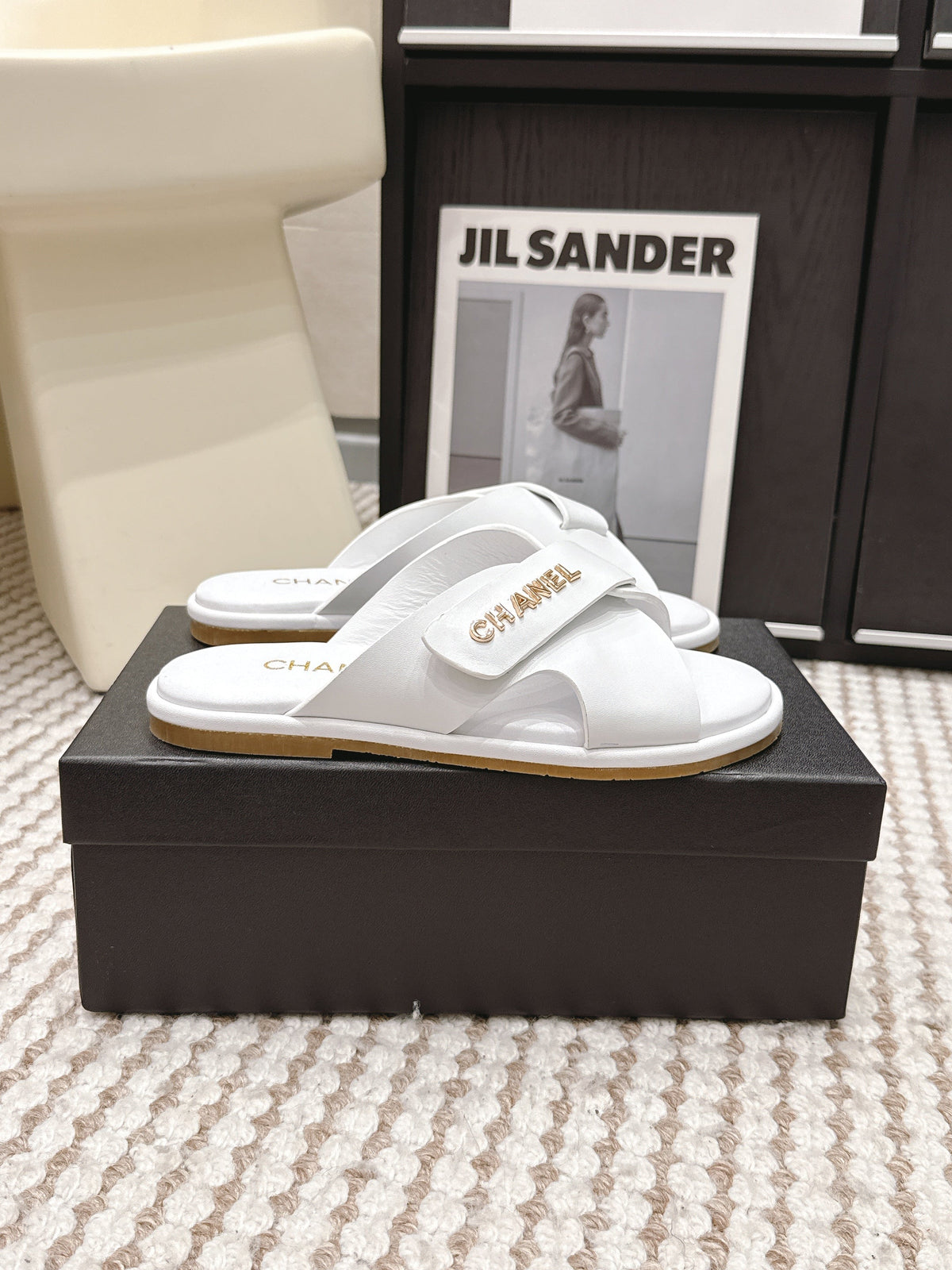 CC 26s Slip-on Sandals White Leather 721686