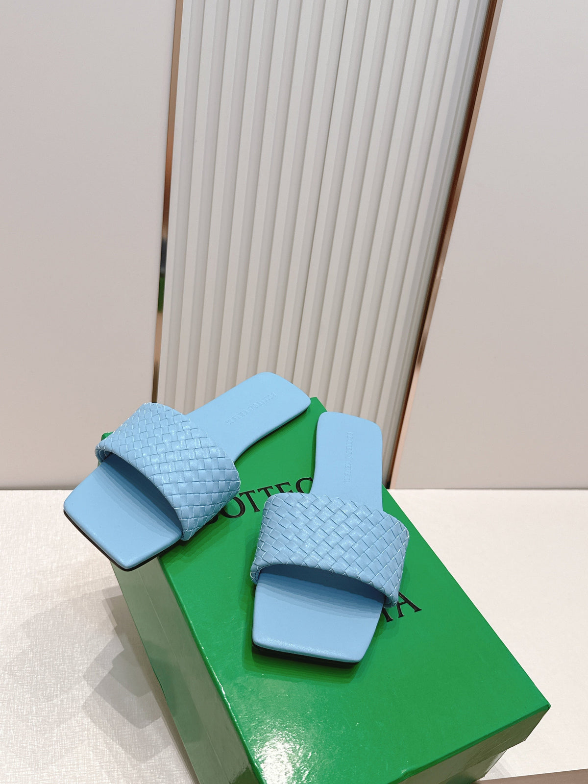 BV Parco Slide Light Blue Intrecciato Woven Leather 798041
