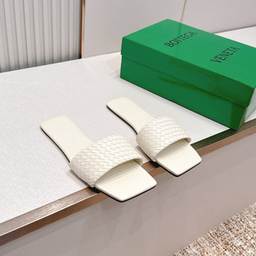 BV Parco Slide White Intrecciato Woven Leather 798043
