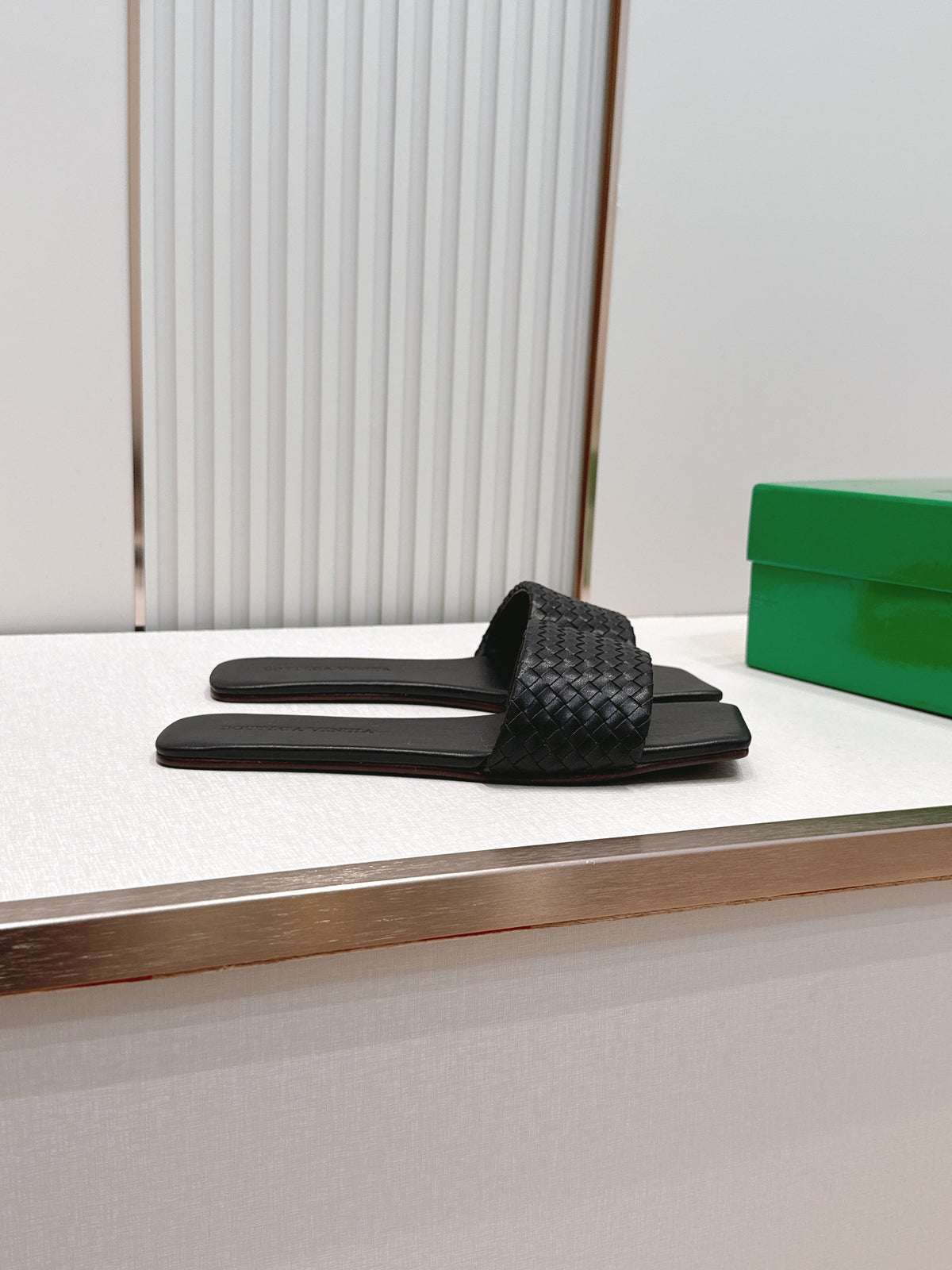BV Parco Slide Black Intrecciato Woven Leather 798044